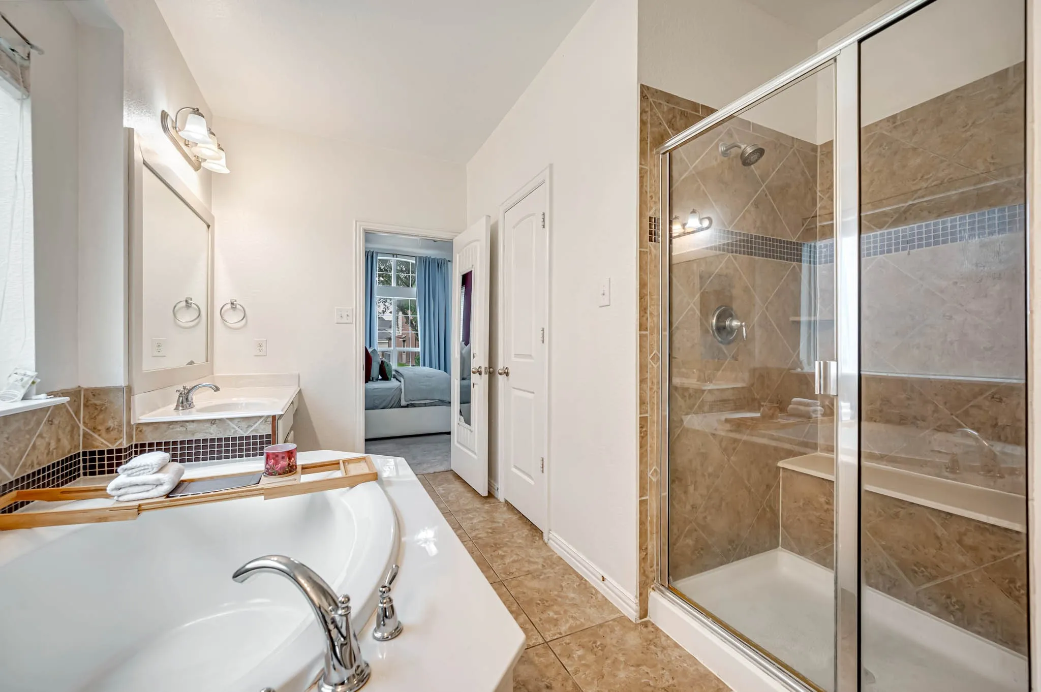 Single Family Residence For Sale in Dallas County , 428 Shasta Street, De Soto, Texas 75115, 4 Bedroom, 3 Bathroom, 2 Garage spaces, 2,733 Sqft, built in 2011, mls#21343108, Real Estate Agent in De Soto, Homes For Sale in Dallas county, Homes For Sale in De Soto, Realtor in De Soto Texas, Real Estate Brokerage Independent Realty Texas, Luminita Cordes Realtor