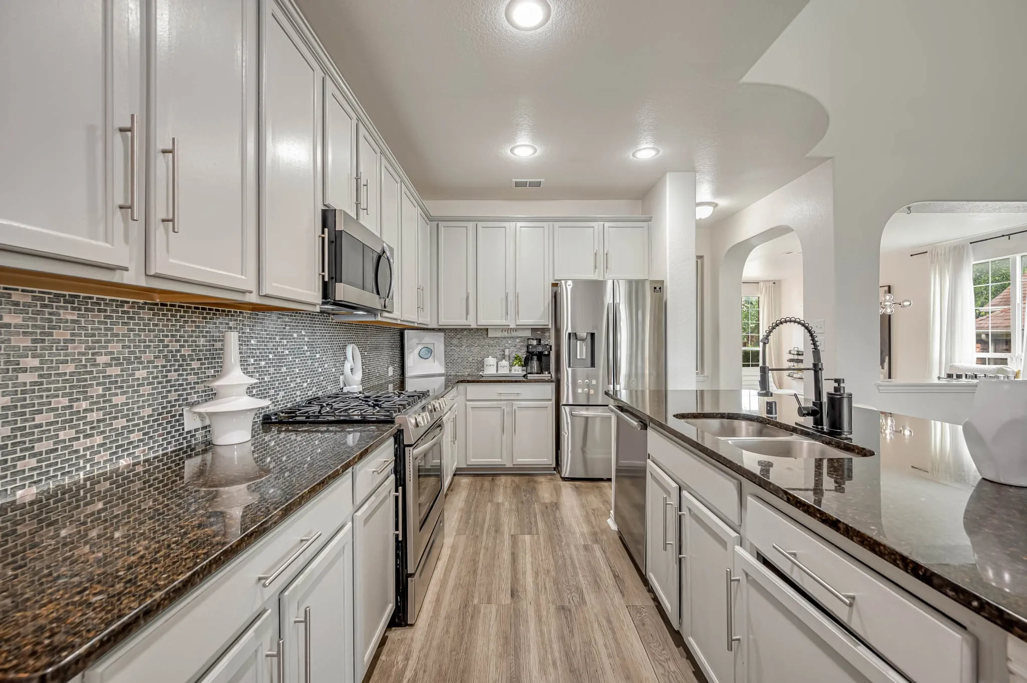 Single Family Residence For Sale in Dallas County , 428 Shasta Street, De Soto, Texas 75115, 4 Bedroom, 3 Bathroom, 2 Garage spaces, 2,733 Sqft, built in 2011, mls#21343108, Real Estate Agent in De Soto, Homes For Sale in Dallas county, Homes For Sale in De Soto, Realtor in De Soto Texas, Real Estate Brokerage Independent Realty Texas, Luminita Cordes Realtor