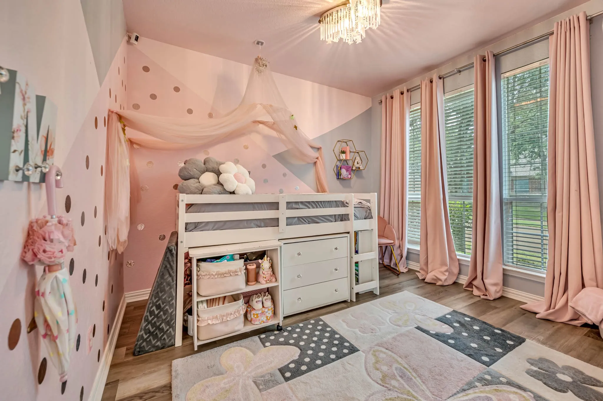 Single Family Residence For Sale in Dallas County , 428 Shasta Street, De Soto, Texas 75115, 4 Bedroom, 3 Bathroom, 2 Garage spaces, 2,733 Sqft, built in 2011, mls#21343108, Real Estate Agent in De Soto, Homes For Sale in Dallas county, Homes For Sale in De Soto, Realtor in De Soto Texas, Real Estate Brokerage Independent Realty Texas, Luminita Cordes Realtor