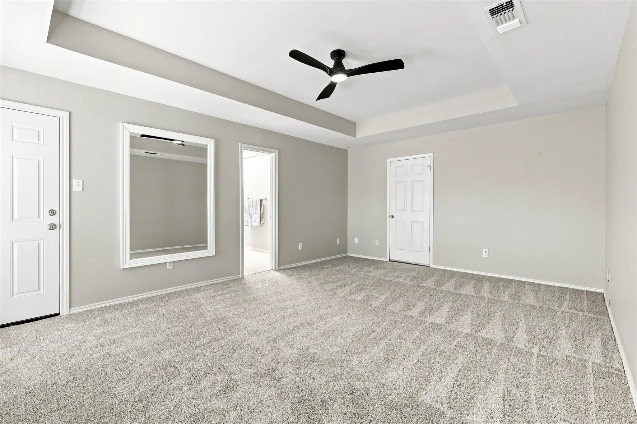 Single Family Residence For Sale in Tarrant County , 2520 Bear Haven Drive, Grapevine, Texas 76051, 2 Bedroom, 3 Bathroom, 2 Garage spaces, 2,014 Sqft, built in 1986, mls#21341543, Real Estate Agent in Grapevine, Homes For Sale in Tarrant county, Homes For Sale in Grapevine, Realtor in Grapevine Texas, Real Estate Brokerage Independent Realty Texas, Luminita Cordes Realtor