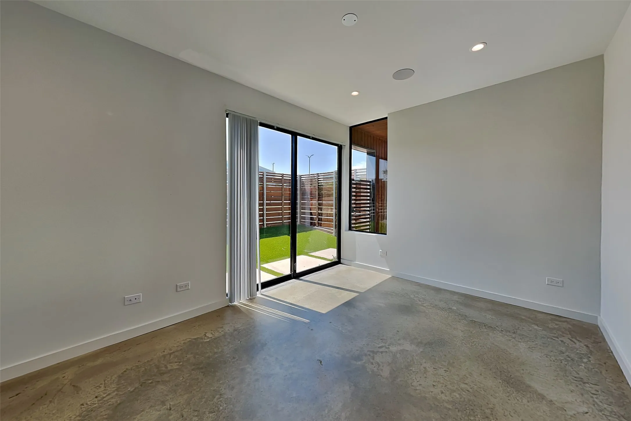 Single Family Residence For Rent in Dallas County , 103 Forest Star Drive, Dallas, Texas 75243, 3 Bedroom, 4 Bathroom, 2 Garage spaces, 2,365 Sqft, built in 2021, mls#21341724, Real Estate Agent in Dallas, Homes For Rent in Dallas county, Homes For Rent in Dallas, Realtor in Dallas Texas, Real Estate Brokerage Independent Realty Texas, Luminita Cordes Realtor