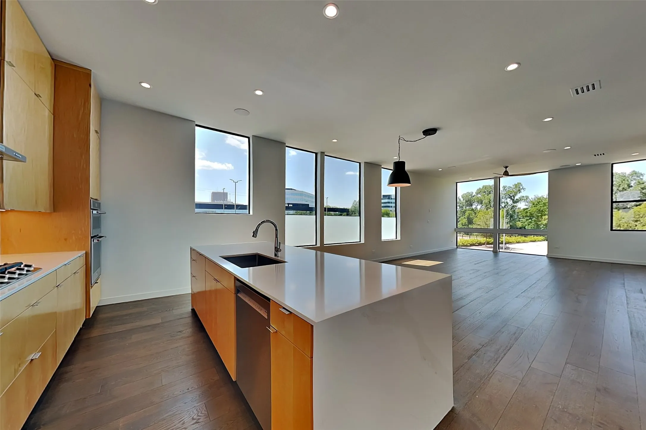 Single Family Residence For Rent in Dallas County , 103 Forest Star Drive, Dallas, Texas 75243, 3 Bedroom, 4 Bathroom, 2 Garage spaces, 2,365 Sqft, built in 2021, mls#21341724, Real Estate Agent in Dallas, Homes For Rent in Dallas county, Homes For Rent in Dallas, Realtor in Dallas Texas, Real Estate Brokerage Independent Realty Texas, Luminita Cordes Realtor