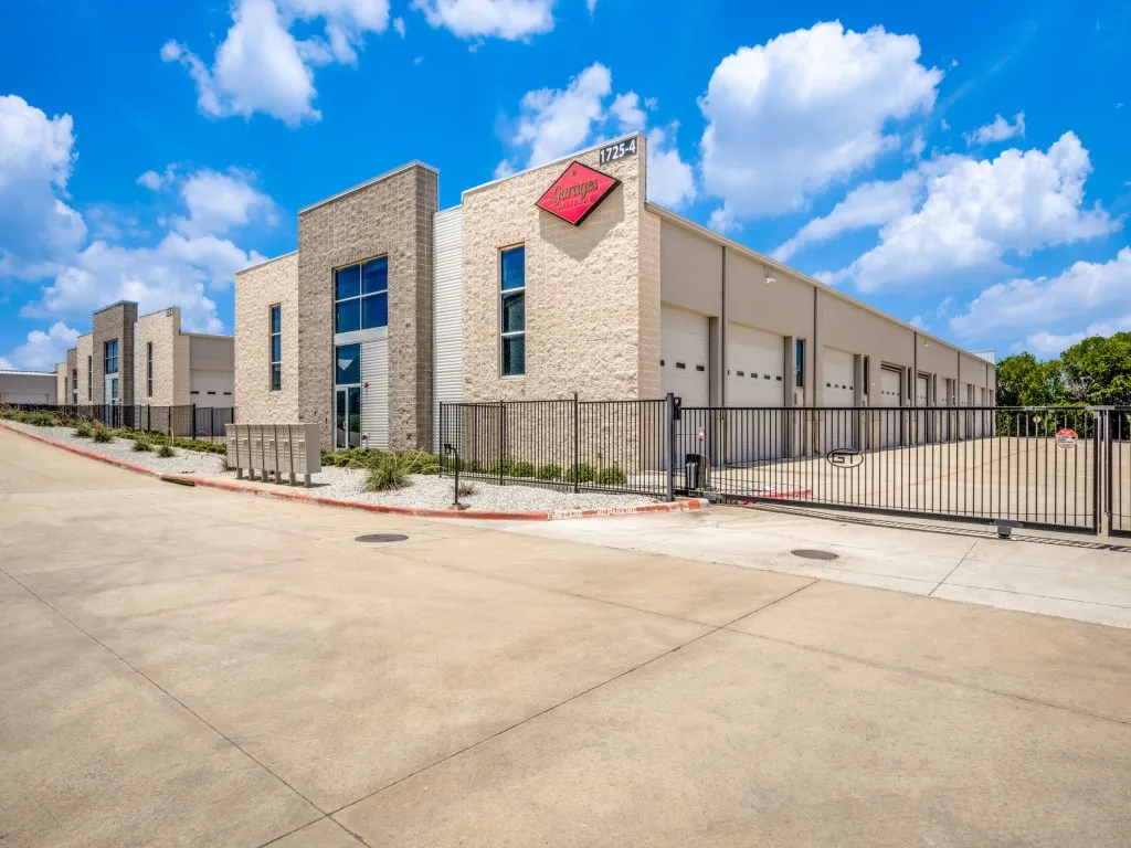 Condominium For Sale in Denton County , 1725 US 377 Highway 405, Roanoke, Texas 76262, 0, 1 Bathroom, 1 Garage spaces, 900 Sqft, built in 2019, Price $445,000, mls#21342714, Real Estate Agent in Roanoke, Homes For Sale in Denton county, Homes For Sale in Roanoke, Realtor in Roanoke Texas, Real Estate Brokerage Independent Realty Texas, Luminita Cordes Realtor