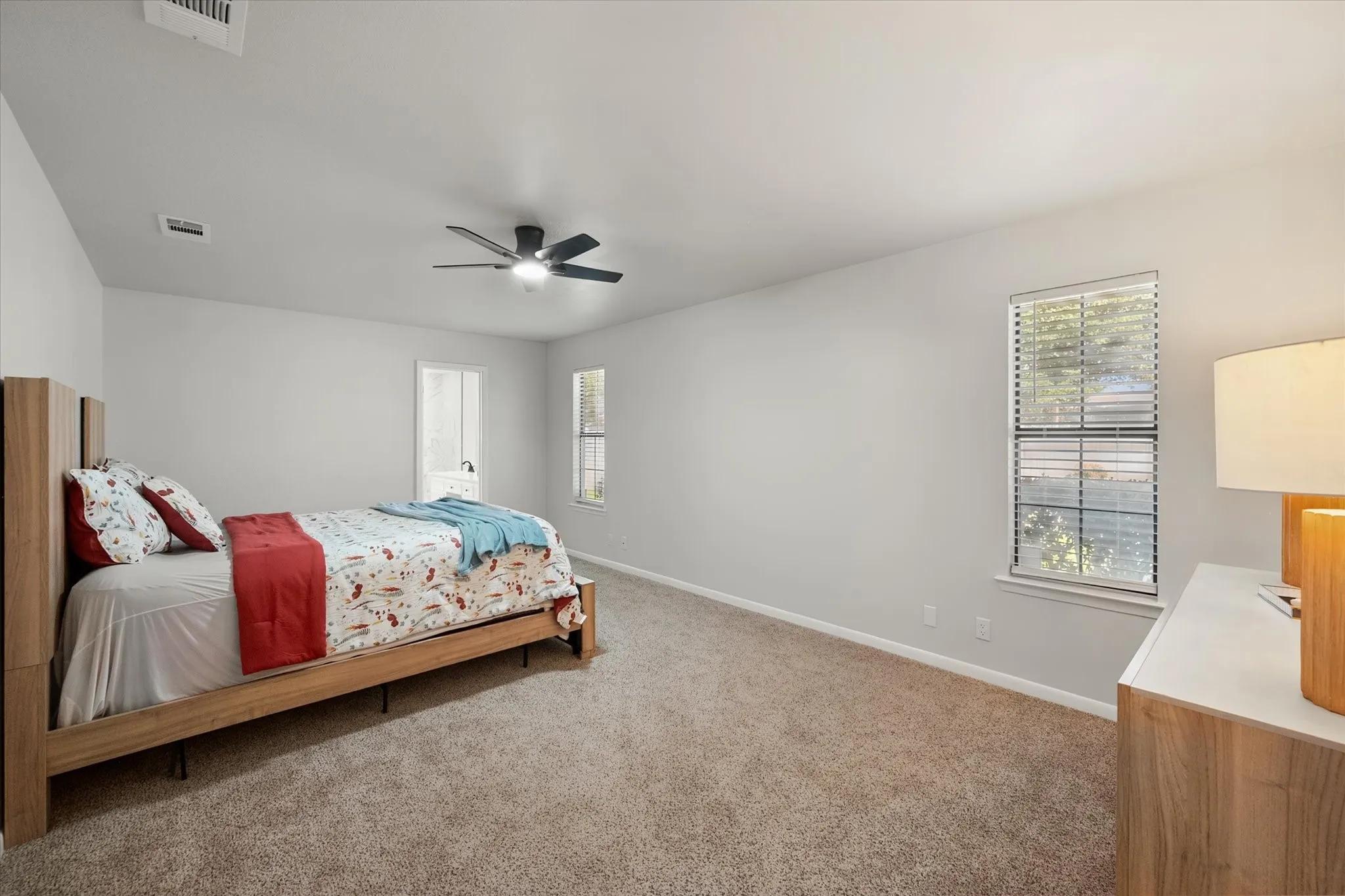 Single Family Residence For Sale in Navarro County , 504 Lexington Drive, Corsicana, Texas 75110, 3 Bedroom, 2 Bathroom, 2 Garage spaces, 1,651 Sqft, built in 1986, mls#21343704, Real Estate Agent in Corsicana, Homes For Sale in Navarro county, Homes For Sale in Corsicana, Realtor in Corsicana Texas, Real Estate Brokerage Independent Realty Texas, Luminita Cordes Realtor