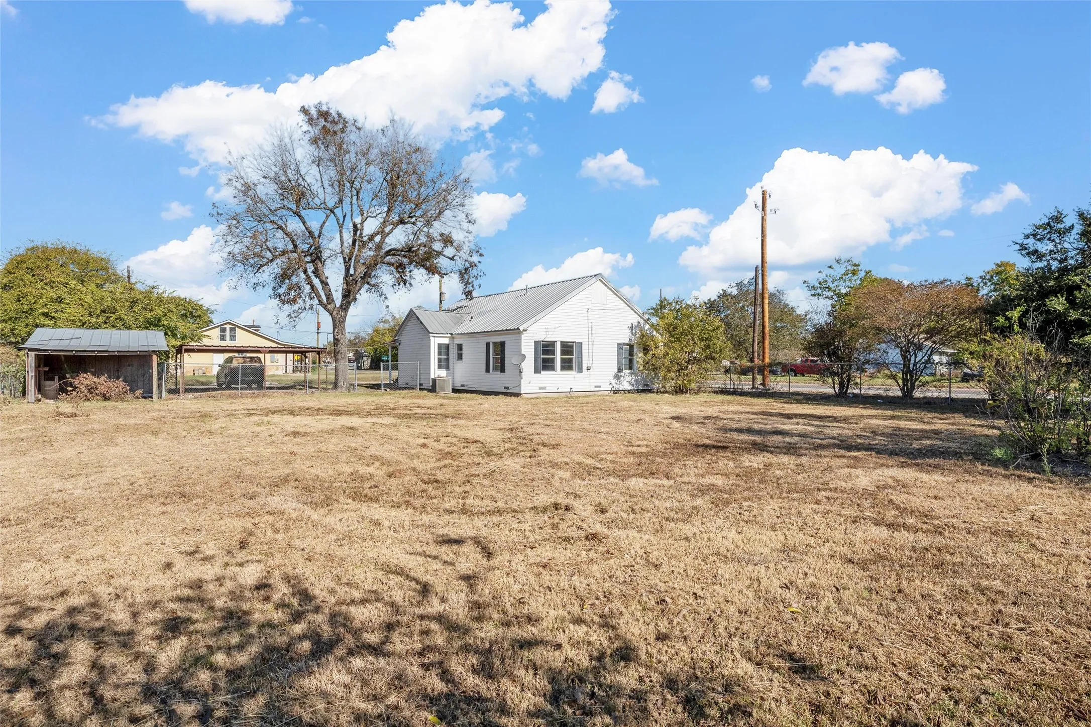 Single Family Residence For Sale in Falls County , 403 S 5th Street, Rosebud, Texas 76570, 3 Bedrooms, 1 Bathroom, Garage spaces, 1,596 Sqft, built in 1936, Price $180,000, mls#21343808, Real Estate Agent in Rosebud, Homes For Sale in Falls county, Homes For Sale in Rosebud, Realtor in Rosebud Texas, Real Estate Brokerage Independent Realty Texas, Luminita Cordes Realtor