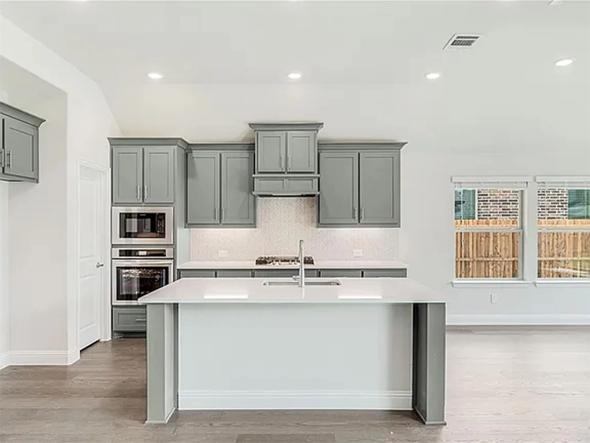 Single Family Residence For Rent in Collin County , 1010 Ridgehurst Road, Melissa, Texas 75454, 4 Bedrooms, 4 Bathrooms, 2 Garage spaces, 2,847 Sqft, built in 2024, Price $3,400, mls#21343823, Real Estate Agent in Melissa, Homes For Rent in Collin county, Homes For Rent in Melissa, Realtor in Melissa Texas, Real Estate Brokerage Independent Realty Texas, Luminita Cordes Realtor