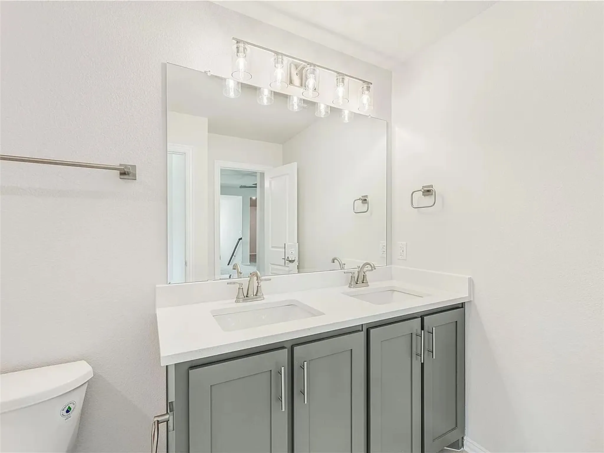 Single Family Residence For Rent in Collin County , 1010 Ridgehurst Road, Melissa, Texas 75454, 4 Bedrooms, 4 Bathrooms, 2 Garage spaces, 2,847 Sqft, built in 2024, Price $3,400, mls#21343823, Real Estate Agent in Melissa, Homes For Rent in Collin county, Homes For Rent in Melissa, Realtor in Melissa Texas, Real Estate Brokerage Independent Realty Texas, Luminita Cordes Realtor