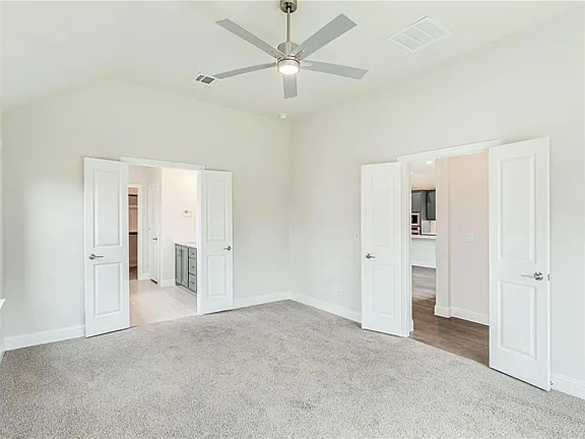 Single Family Residence For Rent in Collin County , 1010 Ridgehurst Road, Melissa, Texas 75454, 4 Bedrooms, 4 Bathrooms, 2 Garage spaces, 2,847 Sqft, built in 2024, Price $3,400, mls#21343823, Real Estate Agent in Melissa, Homes For Rent in Collin county, Homes For Rent in Melissa, Realtor in Melissa Texas, Real Estate Brokerage Independent Realty Texas, Luminita Cordes Realtor