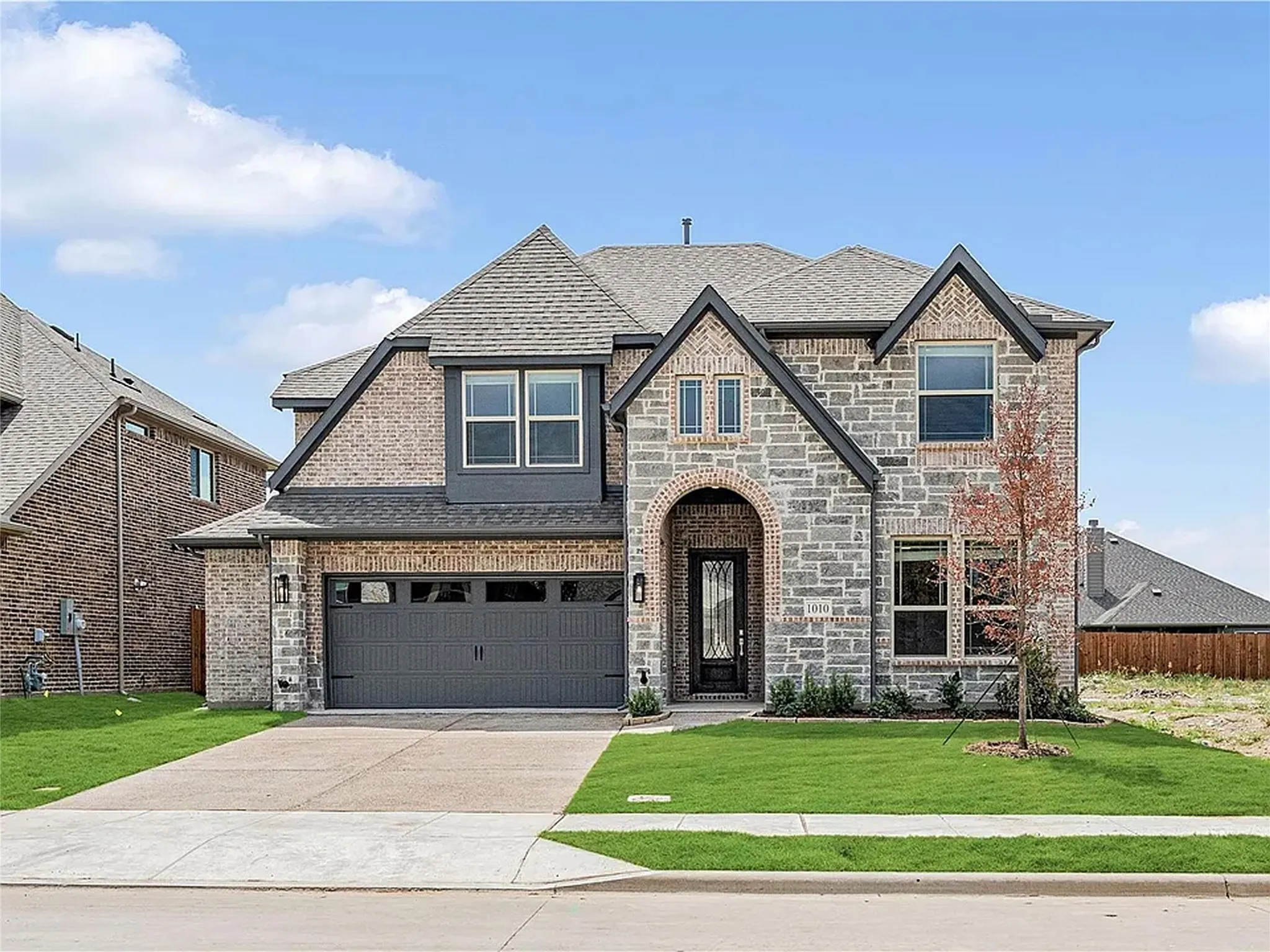 Single Family Residence For Rent in Collin County , 1010 Ridgehurst Road, Melissa, Texas 75454, 4 Bedrooms, 4 Bathrooms, 2 Garage spaces, 2,847 Sqft, built in 2024, Price $3,400, mls#21343823, Real Estate Agent in Melissa, Homes For Rent in Collin county, Homes For Rent in Melissa, Realtor in Melissa Texas, Real Estate Brokerage Independent Realty Texas, Luminita Cordes Realtor