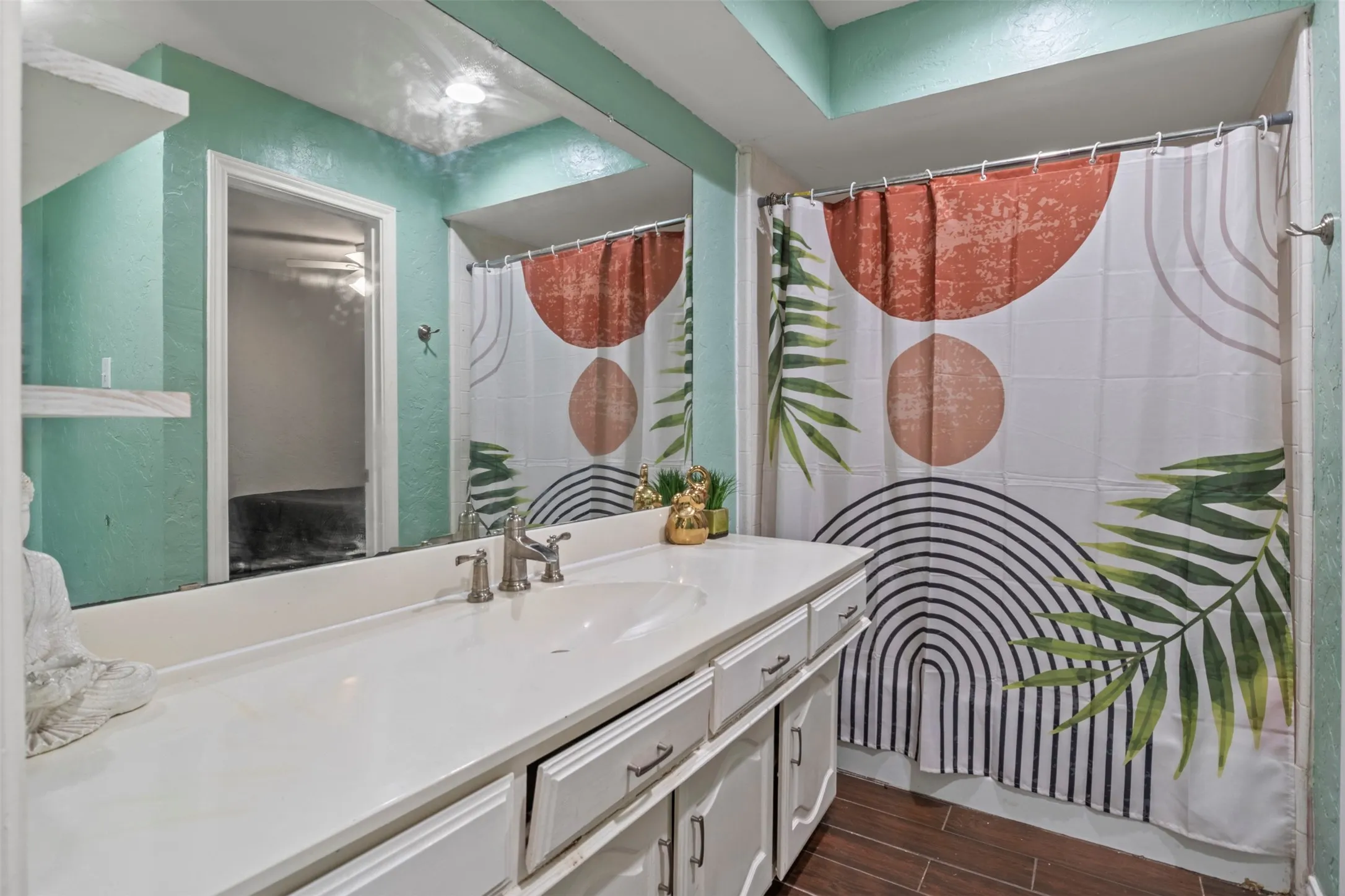 Single Family Residence For Sale in Dallas County , 2014 Royal Crest Drive, Garland, Texas 75043, 4 Bedroom, 3 Bathroom, 2 Garage spaces, 2,452 Sqft, built in 1983, mls#21333897, Real Estate Agent in Garland, Homes For Sale in Dallas county, Homes For Sale in Garland, Realtor in Garland Texas, Real Estate Brokerage Independent Realty Texas, Luminita Cordes Realtor
