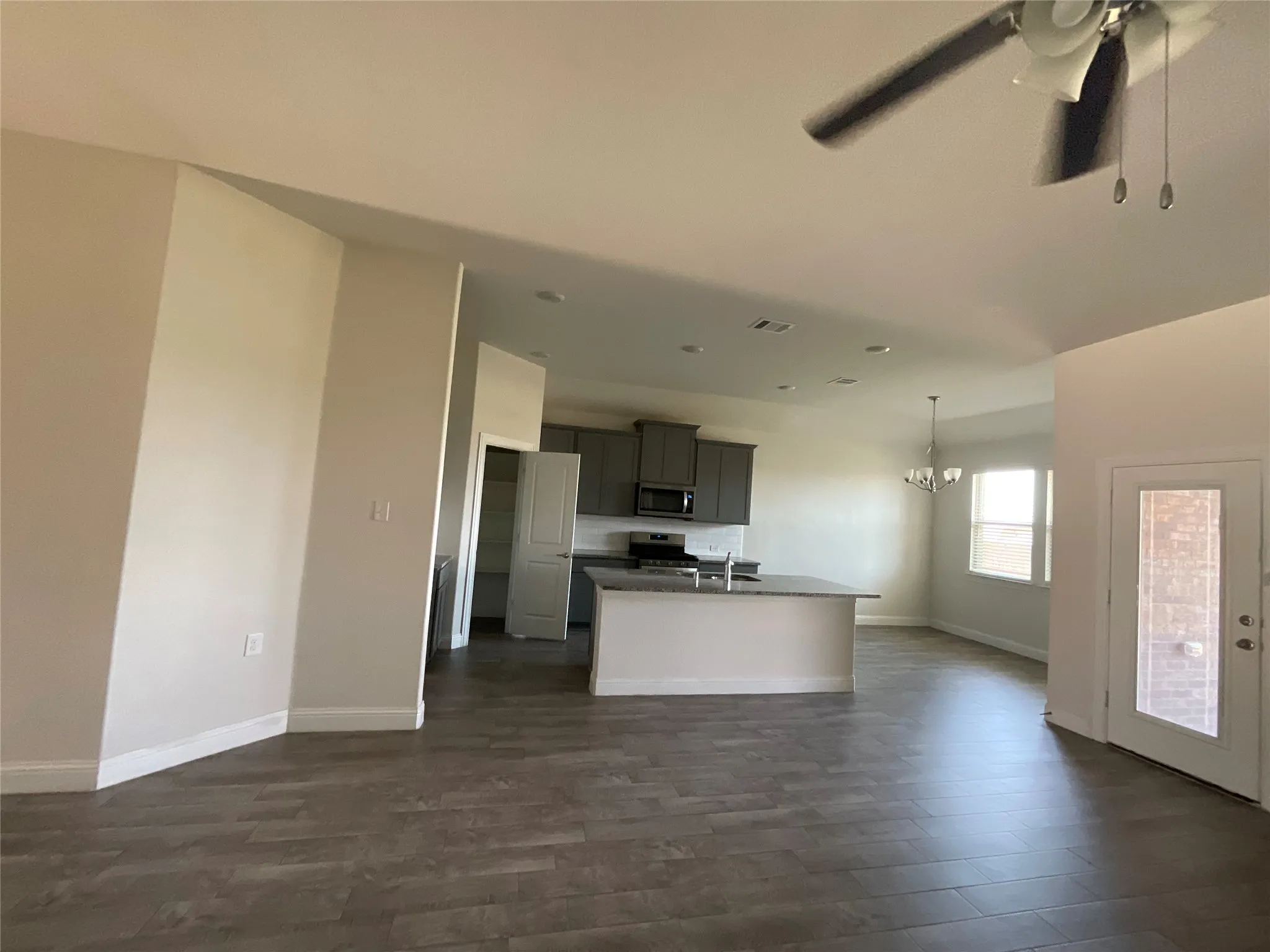 Single Family Residence For Rent in Kaufman County , 4320 Shadow Drive, Forney, Texas 75126, 4 Bedroom, 2 Bathroom, 2 Garage spaces, 1,830 Sqft, built in 2022, mls#21328768, Real Estate Agent in Forney, Homes For Rent in Kaufman county, Homes For Rent in Forney, Realtor in Forney Texas, Real Estate Brokerage Independent Realty Texas, Luminita Cordes Realtor