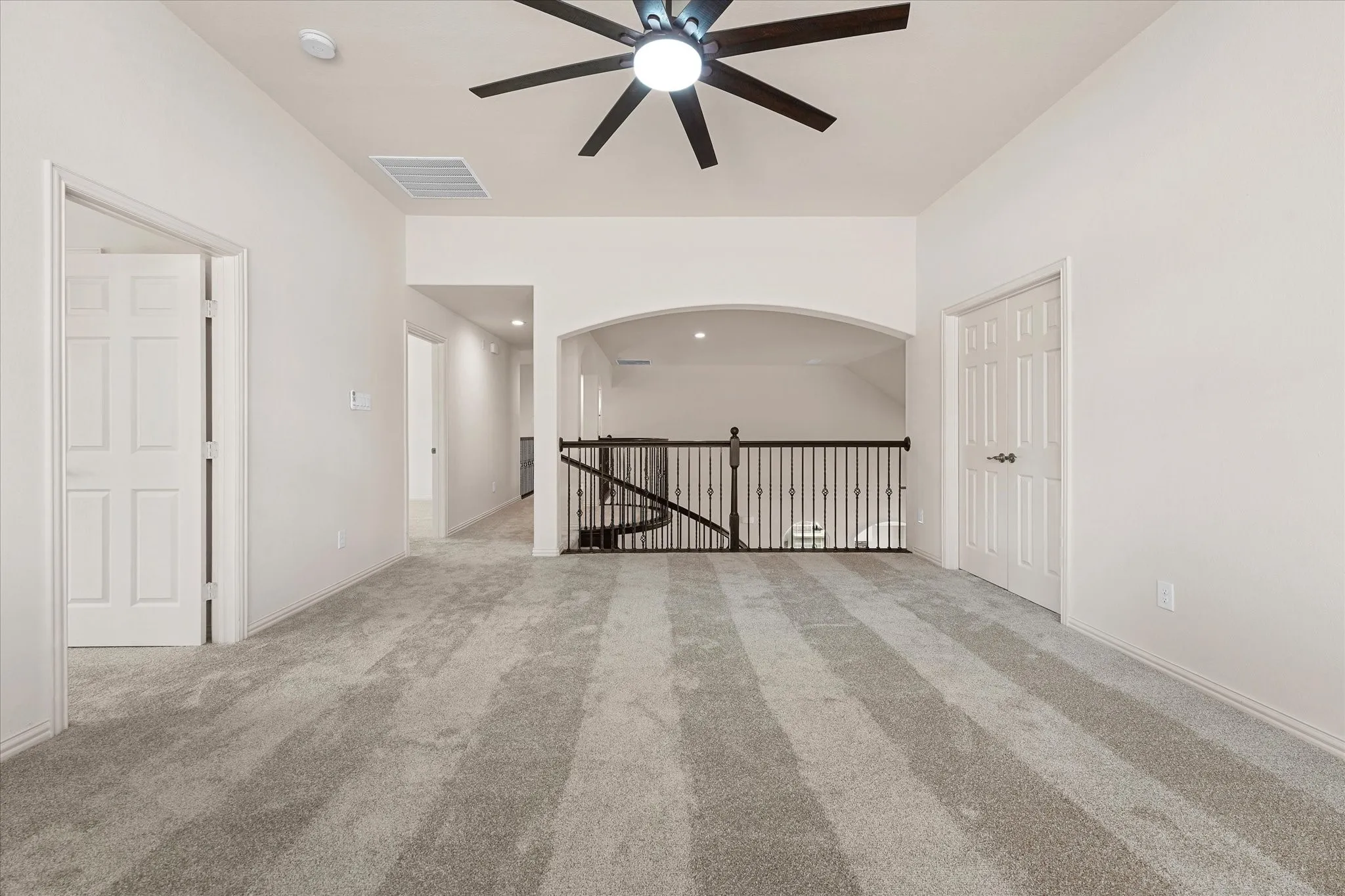Single Family Residence For Sale in Tarrant County , 2824 Pino, Grand Prairie, Texas 75054, 5 Bedroom, 4 Bathroom, 3 Garage spaces, 3,712 Sqft, built in 2014, mls#21343304, Real Estate Agent in Grand Prairie, Homes For Sale in Tarrant county, Homes For Sale in Grand Prairie, Realtor in Grand Prairie Texas, Real Estate Brokerage Independent Realty Texas, Luminita Cordes Realtor