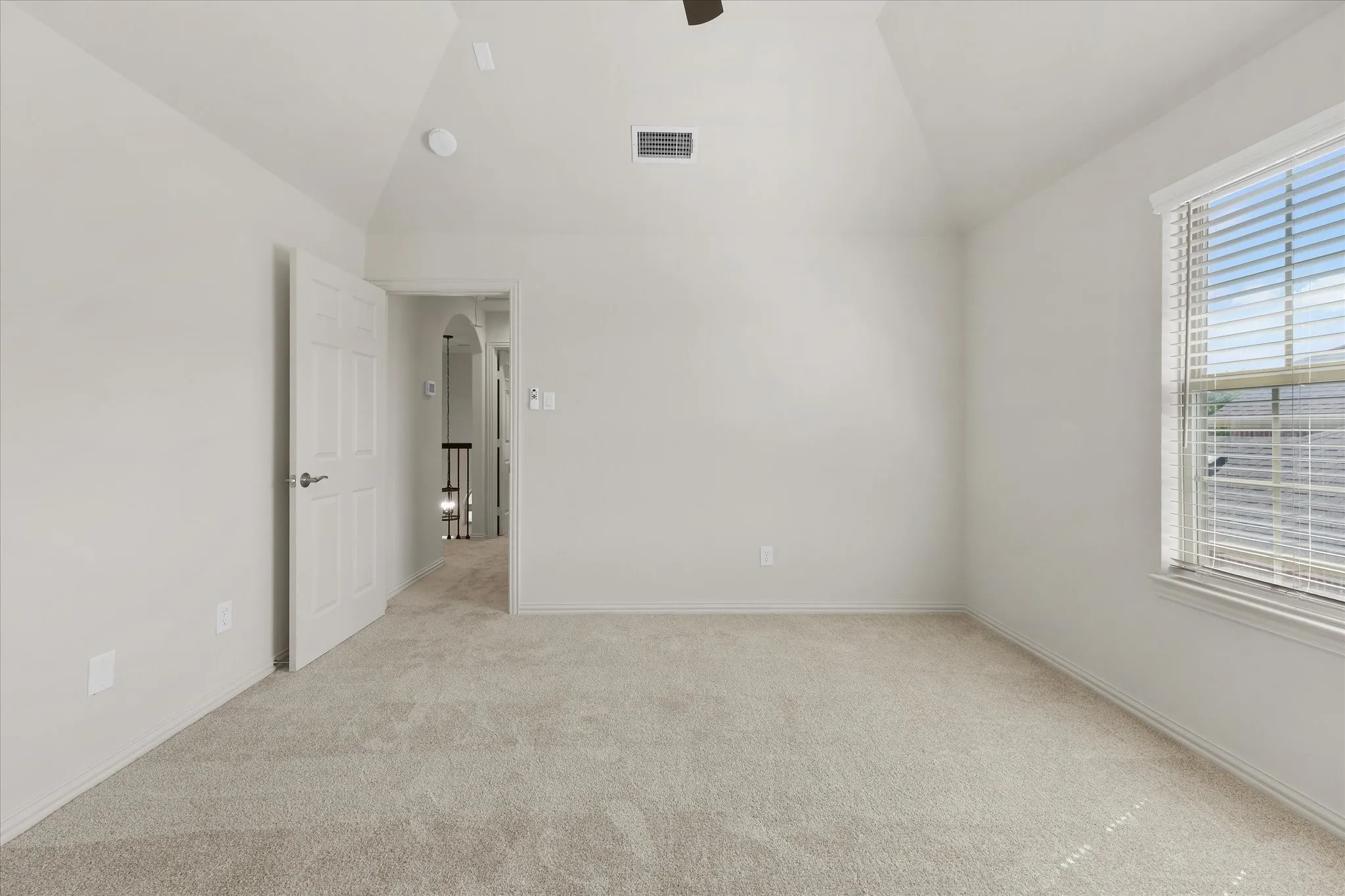 Single Family Residence For Sale in Tarrant County , 2824 Pino, Grand Prairie, Texas 75054, 5 Bedroom, 4 Bathroom, 3 Garage spaces, 3,712 Sqft, built in 2014, mls#21343304, Real Estate Agent in Grand Prairie, Homes For Sale in Tarrant county, Homes For Sale in Grand Prairie, Realtor in Grand Prairie Texas, Real Estate Brokerage Independent Realty Texas, Luminita Cordes Realtor