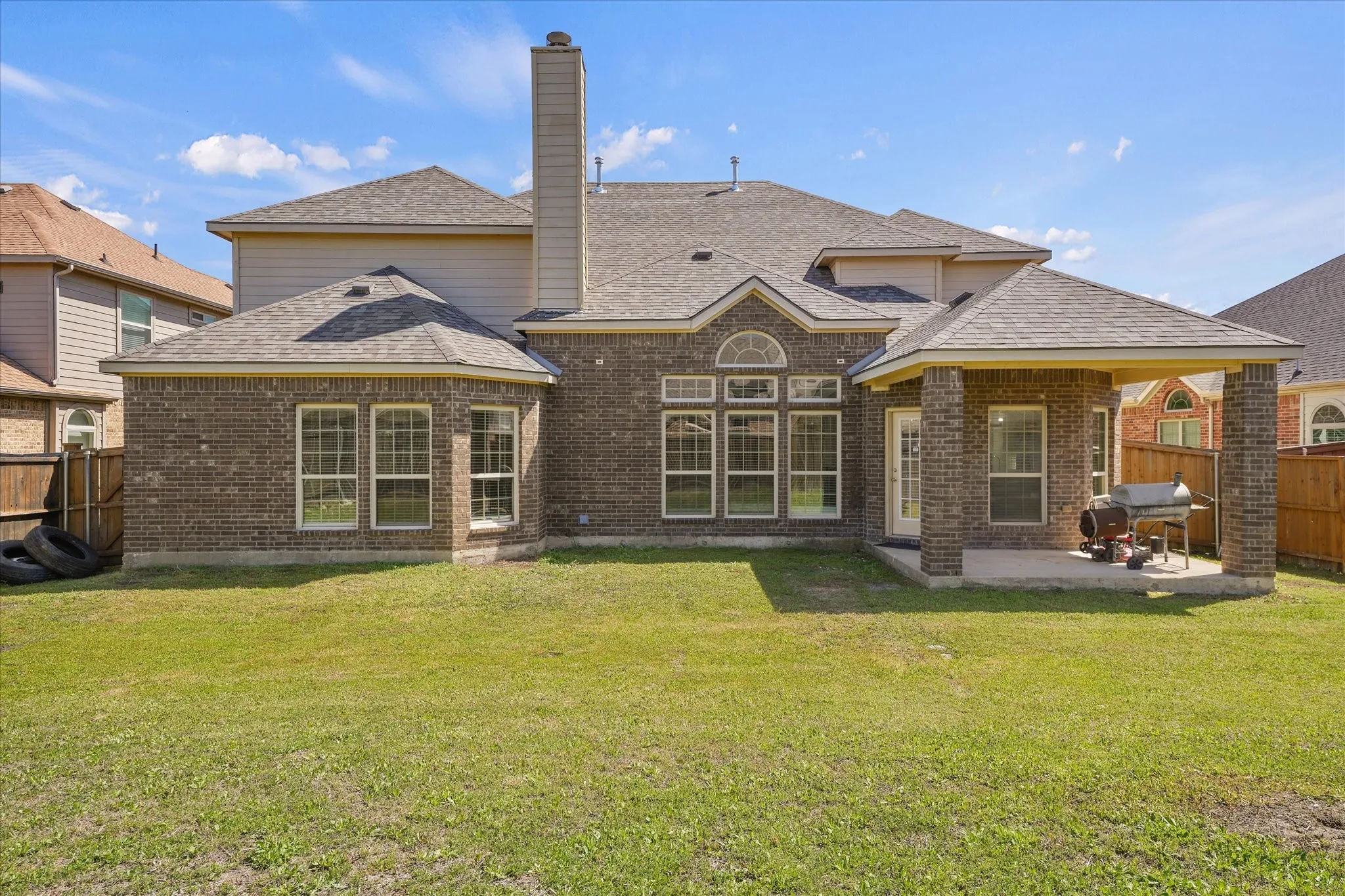 Single Family Residence For Sale in Tarrant County , 2824 Pino, Grand Prairie, Texas 75054, 5 Bedroom, 4 Bathroom, 3 Garage spaces, 3,712 Sqft, built in 2014, mls#21343304, Real Estate Agent in Grand Prairie, Homes For Sale in Tarrant county, Homes For Sale in Grand Prairie, Realtor in Grand Prairie Texas, Real Estate Brokerage Independent Realty Texas, Luminita Cordes Realtor