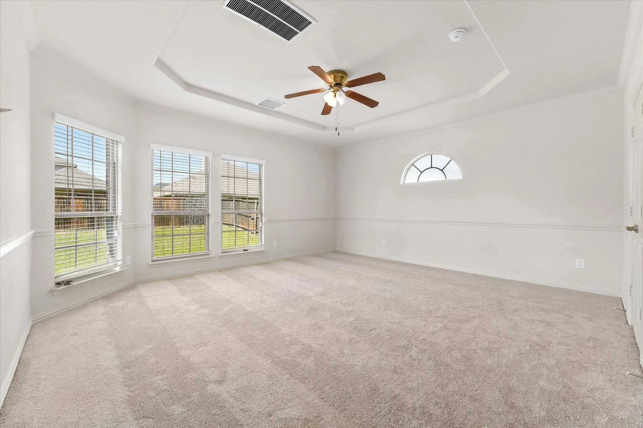 Single Family Residence For Sale in Tarrant County , 2824 Pino, Grand Prairie, Texas 75054, 5 Bedroom, 4 Bathroom, 3 Garage spaces, 3,712 Sqft, built in 2014, mls#21343304, Real Estate Agent in Grand Prairie, Homes For Sale in Tarrant county, Homes For Sale in Grand Prairie, Realtor in Grand Prairie Texas, Real Estate Brokerage Independent Realty Texas, Luminita Cordes Realtor