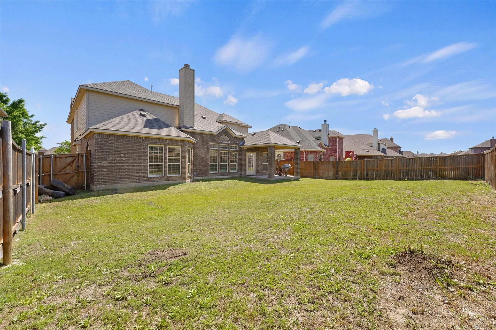 Single Family Residence For Sale in Tarrant County , 2824 Pino, Grand Prairie, Texas 75054, 5 Bedroom, 4 Bathroom, 3 Garage spaces, 3,712 Sqft, built in 2014, mls#21343304, Real Estate Agent in Grand Prairie, Homes For Sale in Tarrant county, Homes For Sale in Grand Prairie, Realtor in Grand Prairie Texas, Real Estate Brokerage Independent Realty Texas, Luminita Cordes Realtor