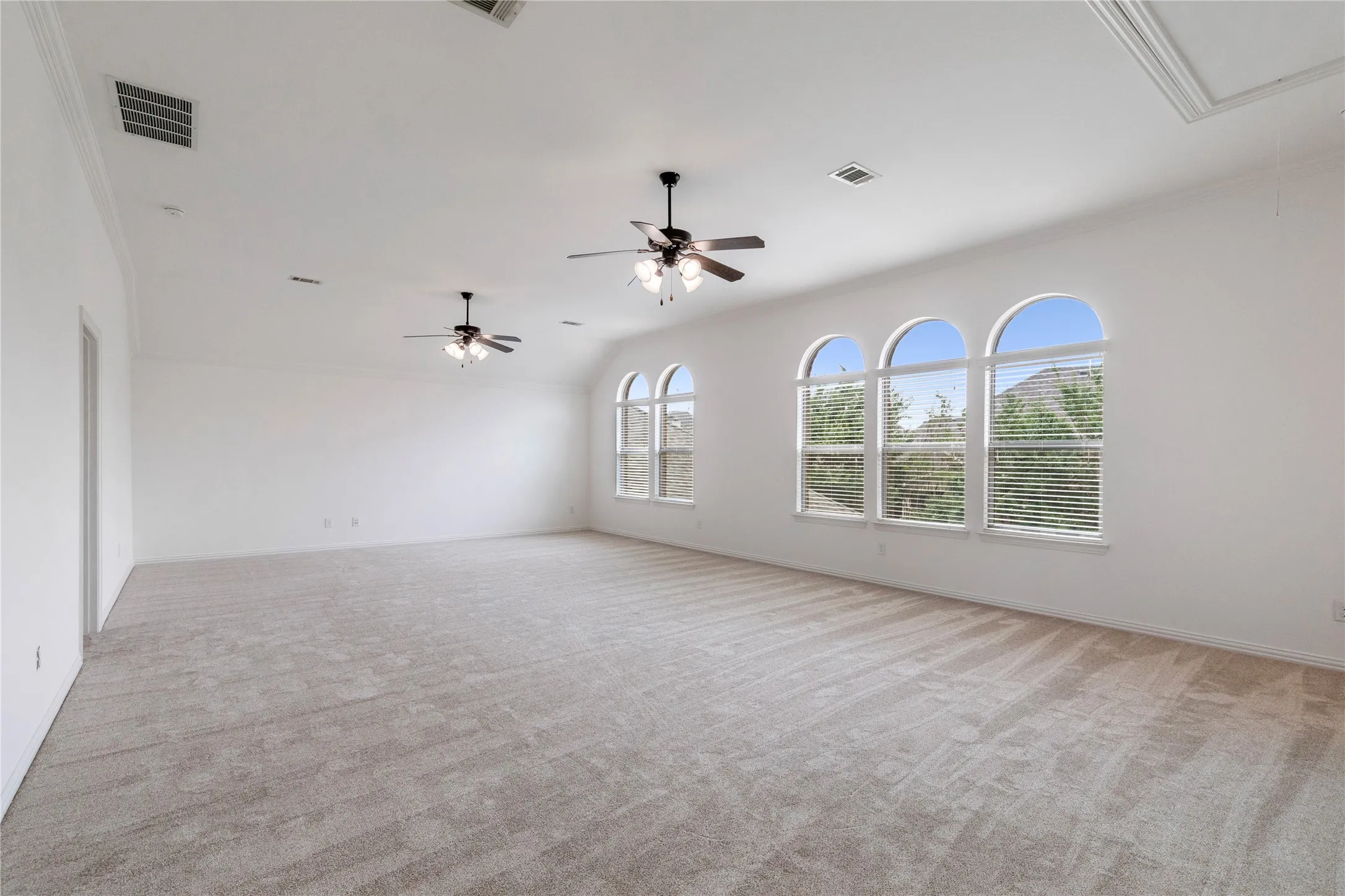 Single Family Residence For Sale in Tarrant County , 1821 Sterling Trace Drive, Keller, Texas 76248, 6 Bedroom, 4 Bathroom, 3 Garage spaces, 4,710 Sqft, built in 2011, mls#21342319, Real Estate Agent in Keller, Homes For Sale in Tarrant county, Homes For Sale in Keller, Realtor in Keller Texas, Real Estate Brokerage Independent Realty Texas, Luminita Cordes Realtor
