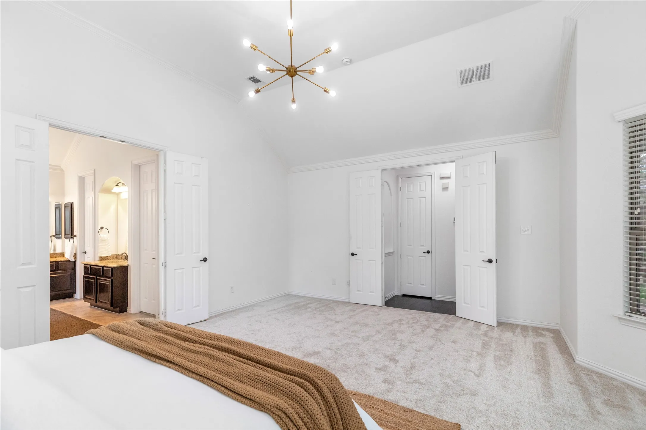 Single Family Residence For Sale in Tarrant County , 1821 Sterling Trace Drive, Keller, Texas 76248, 6 Bedroom, 4 Bathroom, 3 Garage spaces, 4,710 Sqft, built in 2011, mls#21342319, Real Estate Agent in Keller, Homes For Sale in Tarrant county, Homes For Sale in Keller, Realtor in Keller Texas, Real Estate Brokerage Independent Realty Texas, Luminita Cordes Realtor