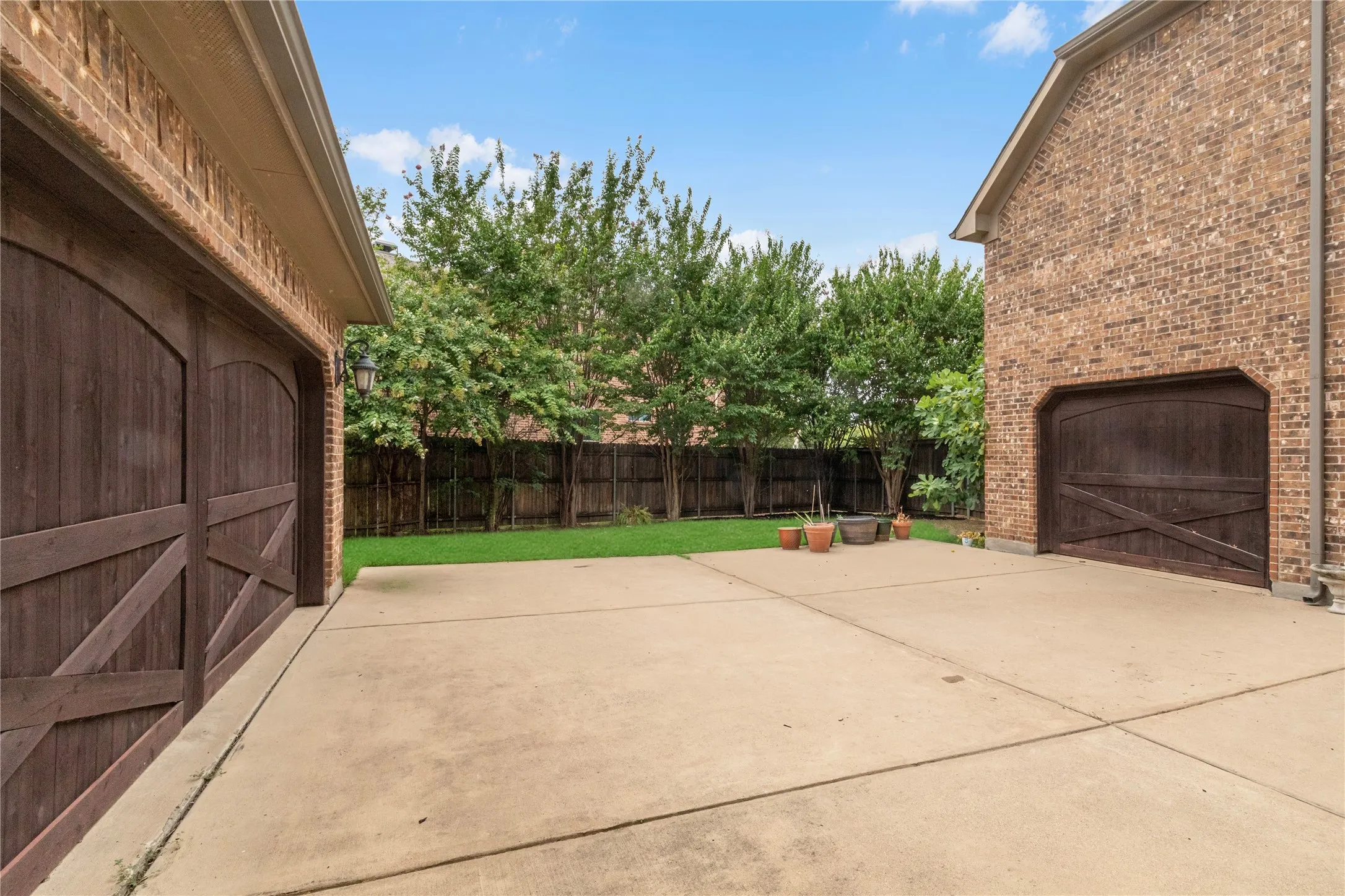 Single Family Residence For Sale in Tarrant County , 1821 Sterling Trace Drive, Keller, Texas 76248, 6 Bedroom, 4 Bathroom, 3 Garage spaces, 4,710 Sqft, built in 2011, mls#21342319, Real Estate Agent in Keller, Homes For Sale in Tarrant county, Homes For Sale in Keller, Realtor in Keller Texas, Real Estate Brokerage Independent Realty Texas, Luminita Cordes Realtor