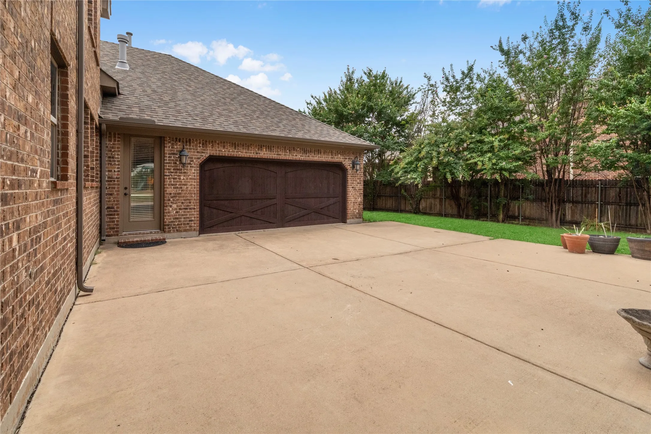 Single Family Residence For Sale in Tarrant County , 1821 Sterling Trace Drive, Keller, Texas 76248, 6 Bedroom, 4 Bathroom, 3 Garage spaces, 4,710 Sqft, built in 2011, mls#21342319, Real Estate Agent in Keller, Homes For Sale in Tarrant county, Homes For Sale in Keller, Realtor in Keller Texas, Real Estate Brokerage Independent Realty Texas, Luminita Cordes Realtor