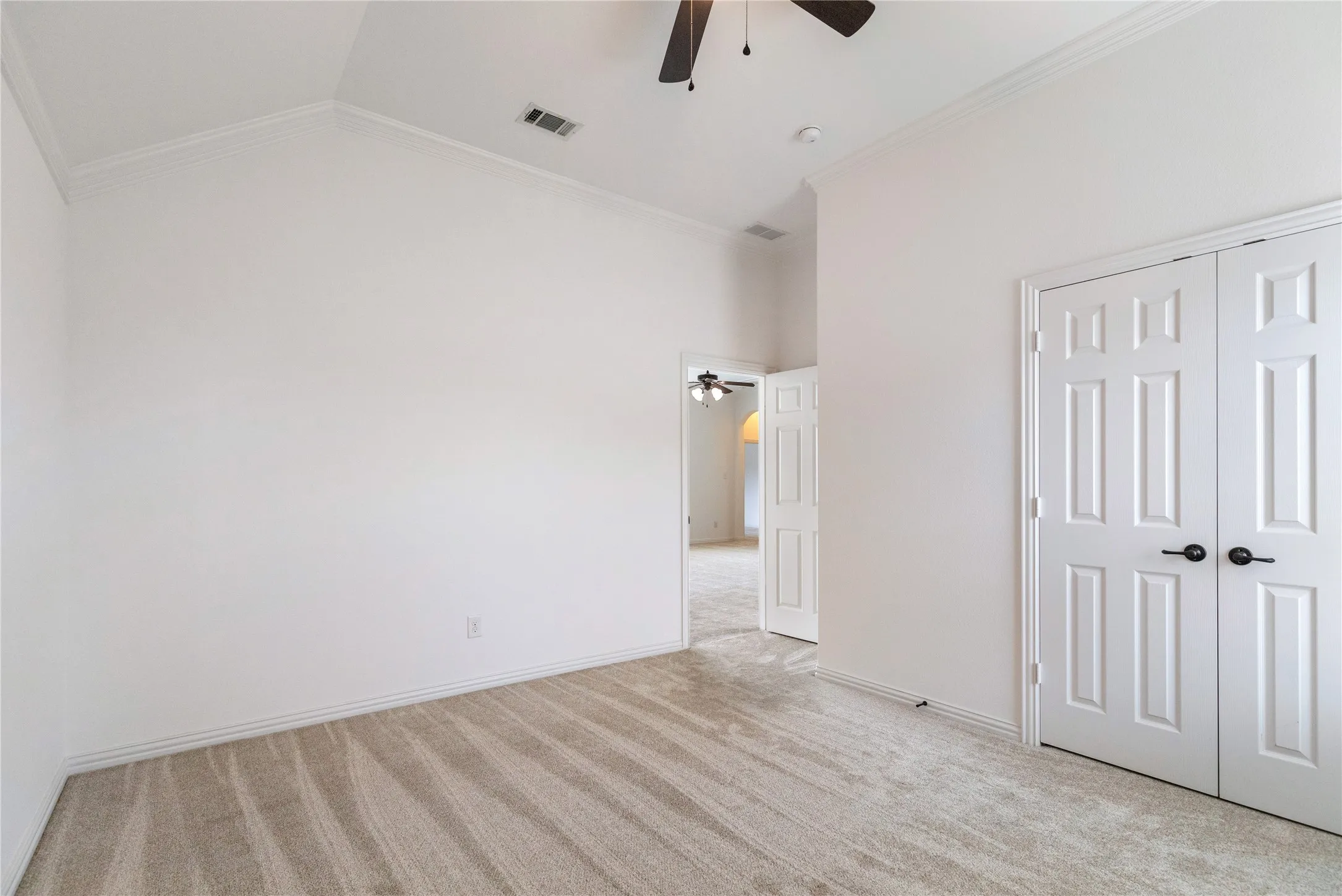 Single Family Residence For Sale in Tarrant County , 1821 Sterling Trace Drive, Keller, Texas 76248, 6 Bedroom, 4 Bathroom, 3 Garage spaces, 4,710 Sqft, built in 2011, mls#21342319, Real Estate Agent in Keller, Homes For Sale in Tarrant county, Homes For Sale in Keller, Realtor in Keller Texas, Real Estate Brokerage Independent Realty Texas, Luminita Cordes Realtor