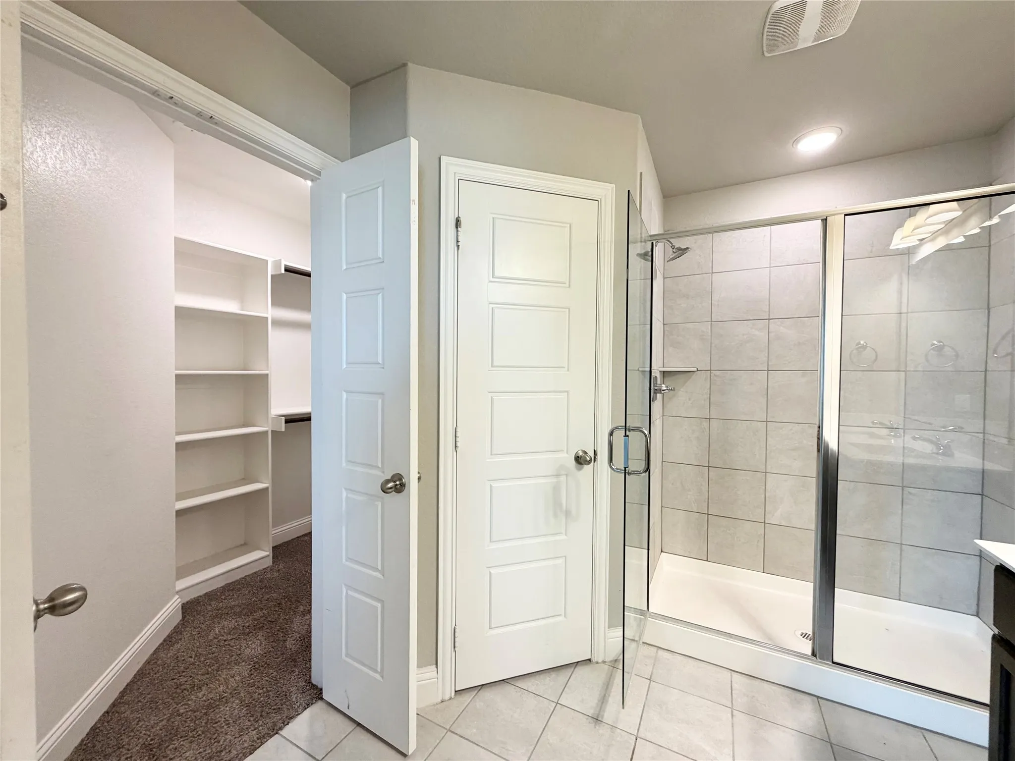 Duplex For Rent in Denton County , 4925-4927 Sanger Circle Drive, Sanger, Texas 76266, 3 Bedroom, 3 Bathroom, 2 Garage spaces, 1,481 Sqft, built in 2019, mls#21343842, Real Estate Agent in Sanger, Homes For Rent in Denton county, Homes For Rent in Sanger, Realtor in Sanger Texas, Real Estate Brokerage Independent Realty Texas, Luminita Cordes Realtor