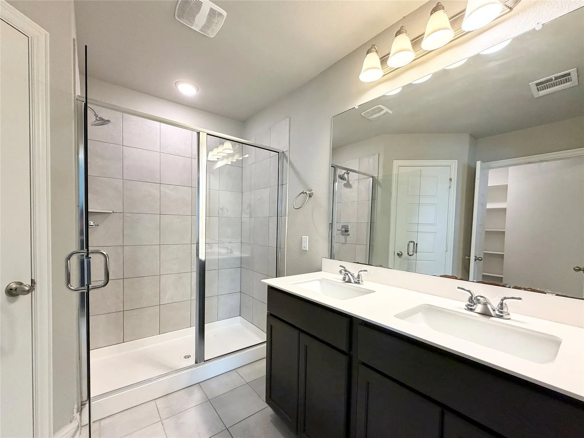 Duplex For Rent in Denton County , 4925-4927 Sanger Circle Drive, Sanger, Texas 76266, 3 Bedroom, 3 Bathroom, 2 Garage spaces, 1,481 Sqft, built in 2019, mls#21343842, Real Estate Agent in Sanger, Homes For Rent in Denton county, Homes For Rent in Sanger, Realtor in Sanger Texas, Real Estate Brokerage Independent Realty Texas, Luminita Cordes Realtor