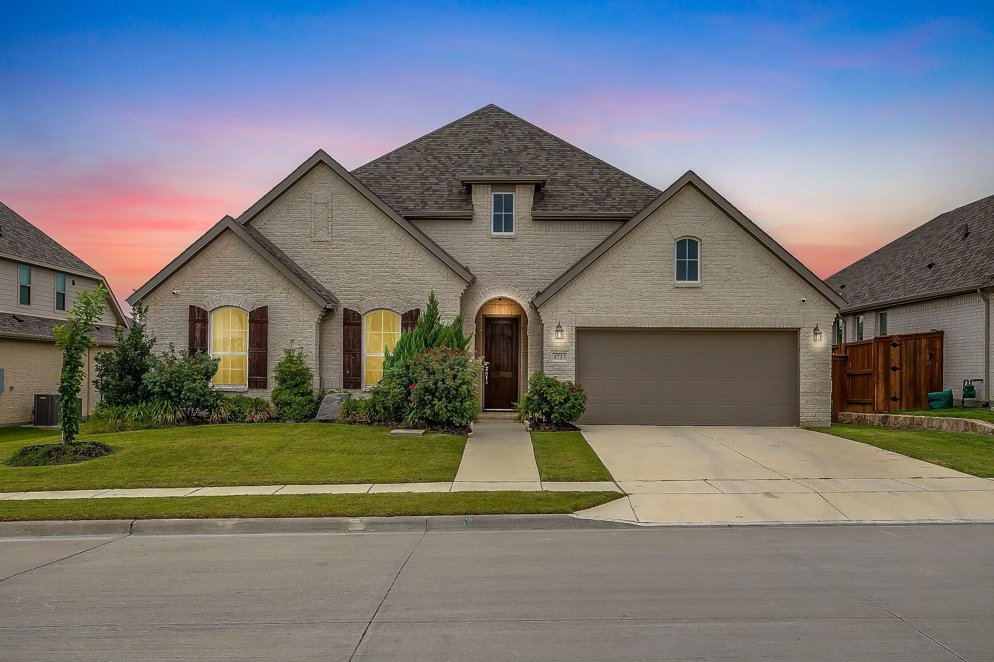 Single Family Residence For Sale in Denton County , 4713 Valley Peak Cove, Flower Mound, Texas 76262, 4 Bedroom, 3 Bathroom, 3 Garage spaces, 2,534 Sqft, built in 2022, mls#21342673, Real Estate Agent in Flower Mound, Homes For Sale in Denton county, Homes For Sale in Flower Mound, Realtor in Flower Mound Texas, Real Estate Brokerage Independent Realty Texas, Luminita Cordes Realtor