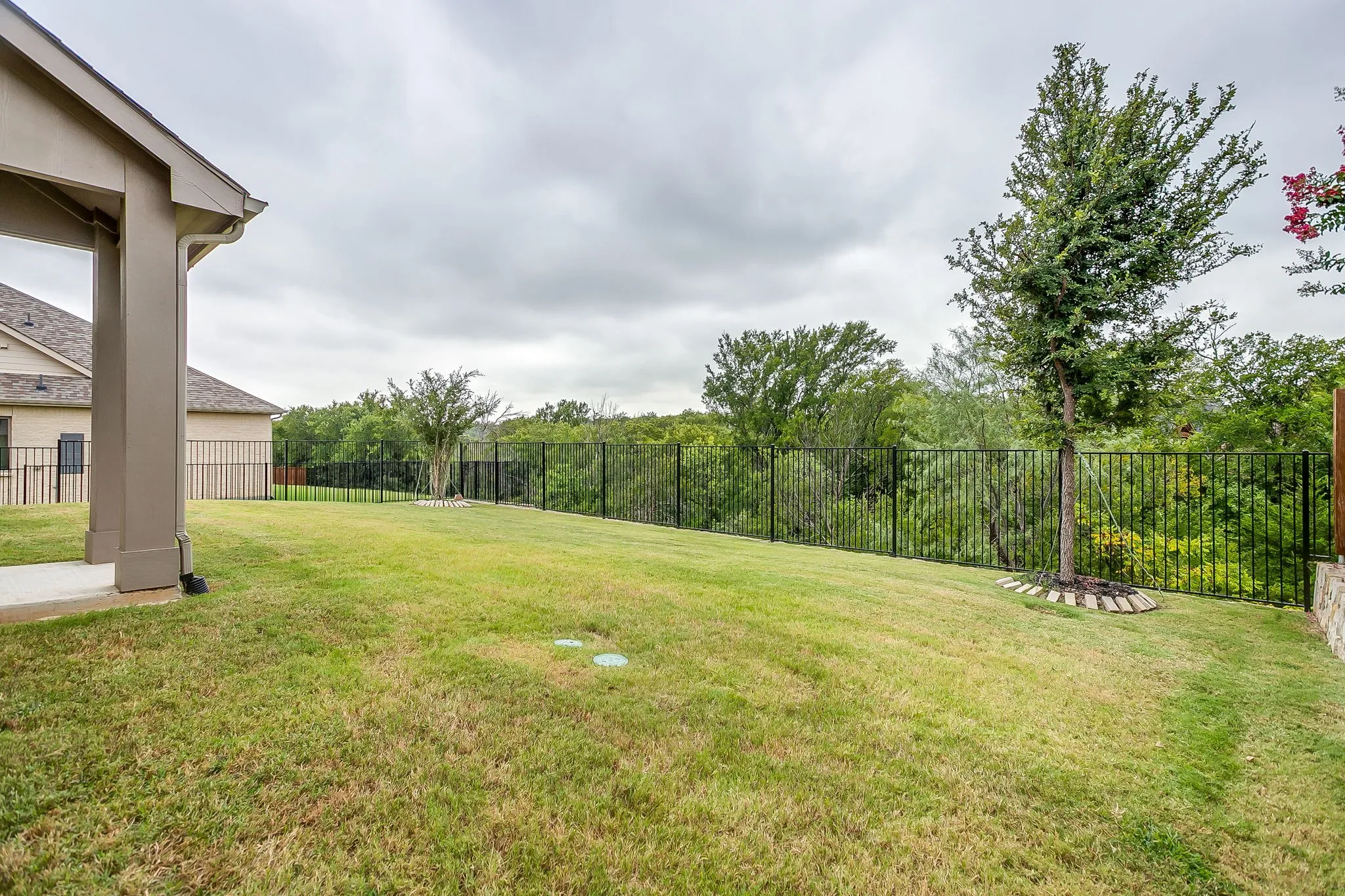 Single Family Residence For Sale in Denton County , 4713 Valley Peak Cove, Flower Mound, Texas 76262, 4 Bedroom, 3 Bathroom, 3 Garage spaces, 2,534 Sqft, built in 2022, mls#21342673, Real Estate Agent in Flower Mound, Homes For Sale in Denton county, Homes For Sale in Flower Mound, Realtor in Flower Mound Texas, Real Estate Brokerage Independent Realty Texas, Luminita Cordes Realtor