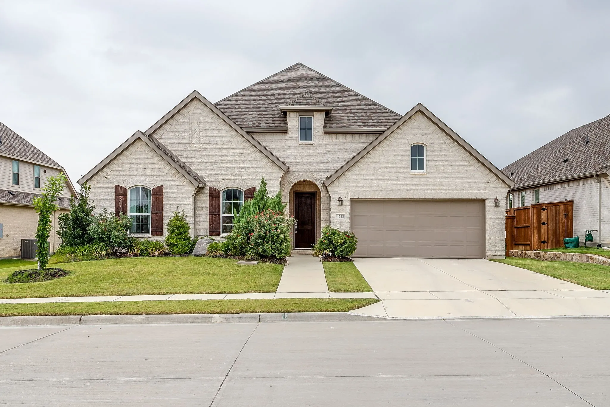 Single Family Residence For Sale in Denton County , 4713 Valley Peak Cove, Flower Mound, Texas 76262, 4 Bedroom, 3 Bathroom, 3 Garage spaces, 2,534 Sqft, built in 2022, mls#21342673, Real Estate Agent in Flower Mound, Homes For Sale in Denton county, Homes For Sale in Flower Mound, Realtor in Flower Mound Texas, Real Estate Brokerage Independent Realty Texas, Luminita Cordes Realtor