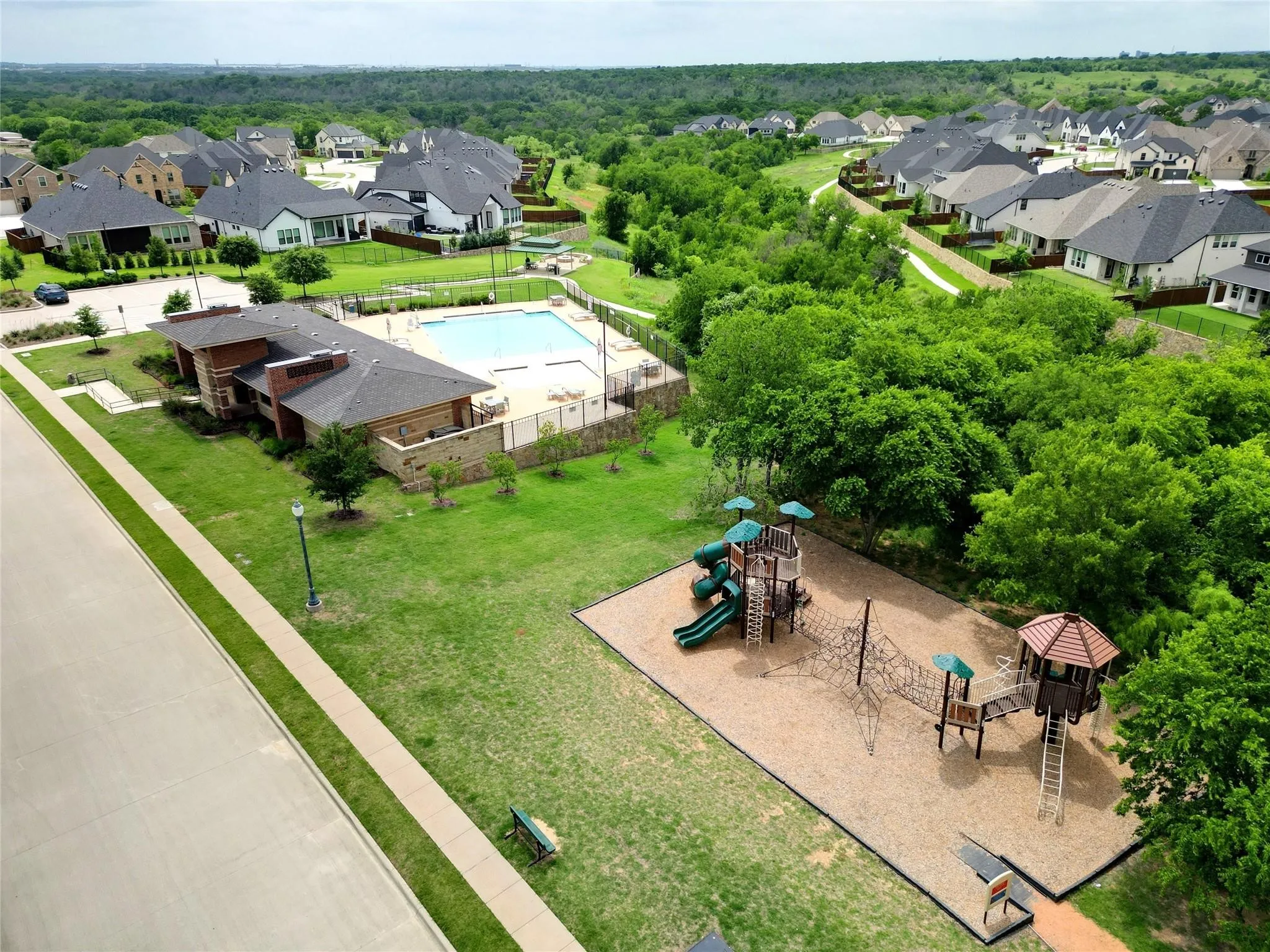 Single Family Residence For Sale in Denton County , 4713 Valley Peak Cove, Flower Mound, Texas 76262, 4 Bedroom, 3 Bathroom, 3 Garage spaces, 2,534 Sqft, built in 2022, mls#21342673, Real Estate Agent in Flower Mound, Homes For Sale in Denton county, Homes For Sale in Flower Mound, Realtor in Flower Mound Texas, Real Estate Brokerage Independent Realty Texas, Luminita Cordes Realtor