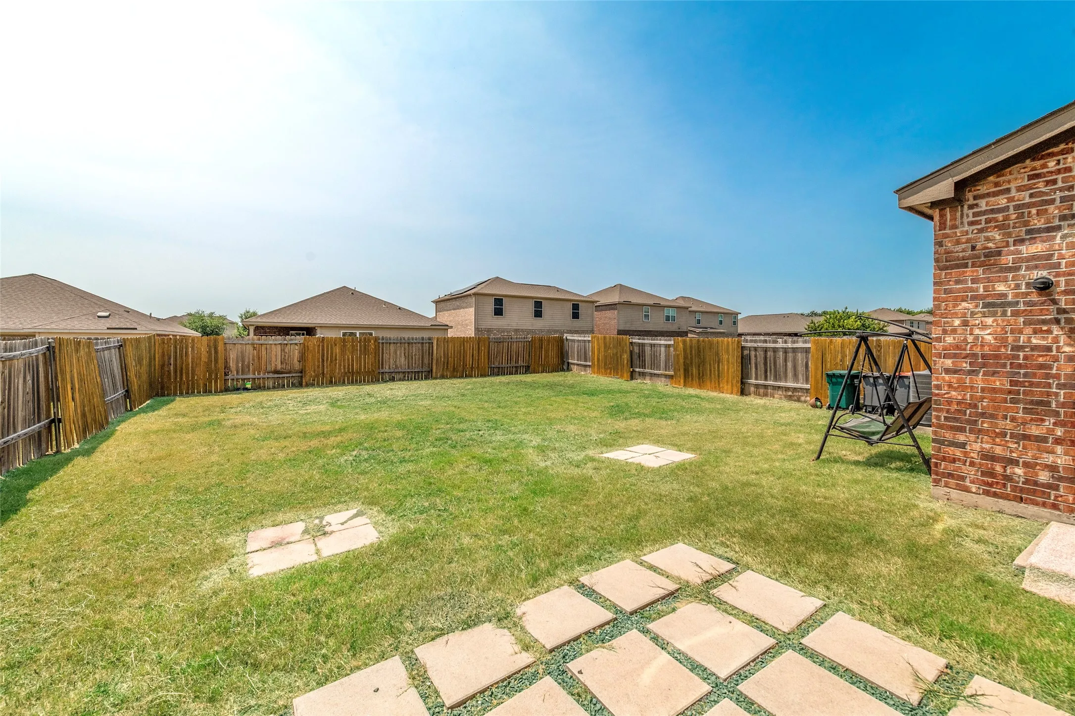 Single Family Residence For Sale in Collin County , 140 Collin Street, Anna, Texas 75409, 3 Bedroom, 3 Bathroom, 2 Garage spaces, 2,047 Sqft, built in 2018, mls#21343849, Real Estate Agent in Anna, Homes For Sale in Collin county, Homes For Sale in Anna, Realtor in Anna Texas, Real Estate Brokerage Independent Realty Texas, Luminita Cordes Realtor
