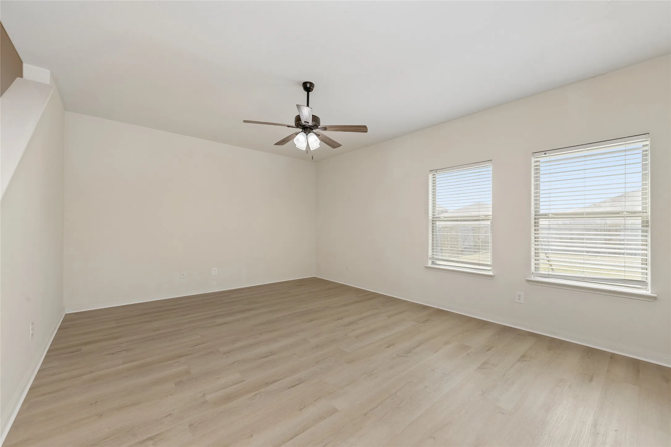Single Family Residence For Sale in Collin County , 140 Collin Street, Anna, Texas 75409, 3 Bedroom, 3 Bathroom, 2 Garage spaces, 2,047 Sqft, built in 2018, mls#21343849, Real Estate Agent in Anna, Homes For Sale in Collin county, Homes For Sale in Anna, Realtor in Anna Texas, Real Estate Brokerage Independent Realty Texas, Luminita Cordes Realtor
