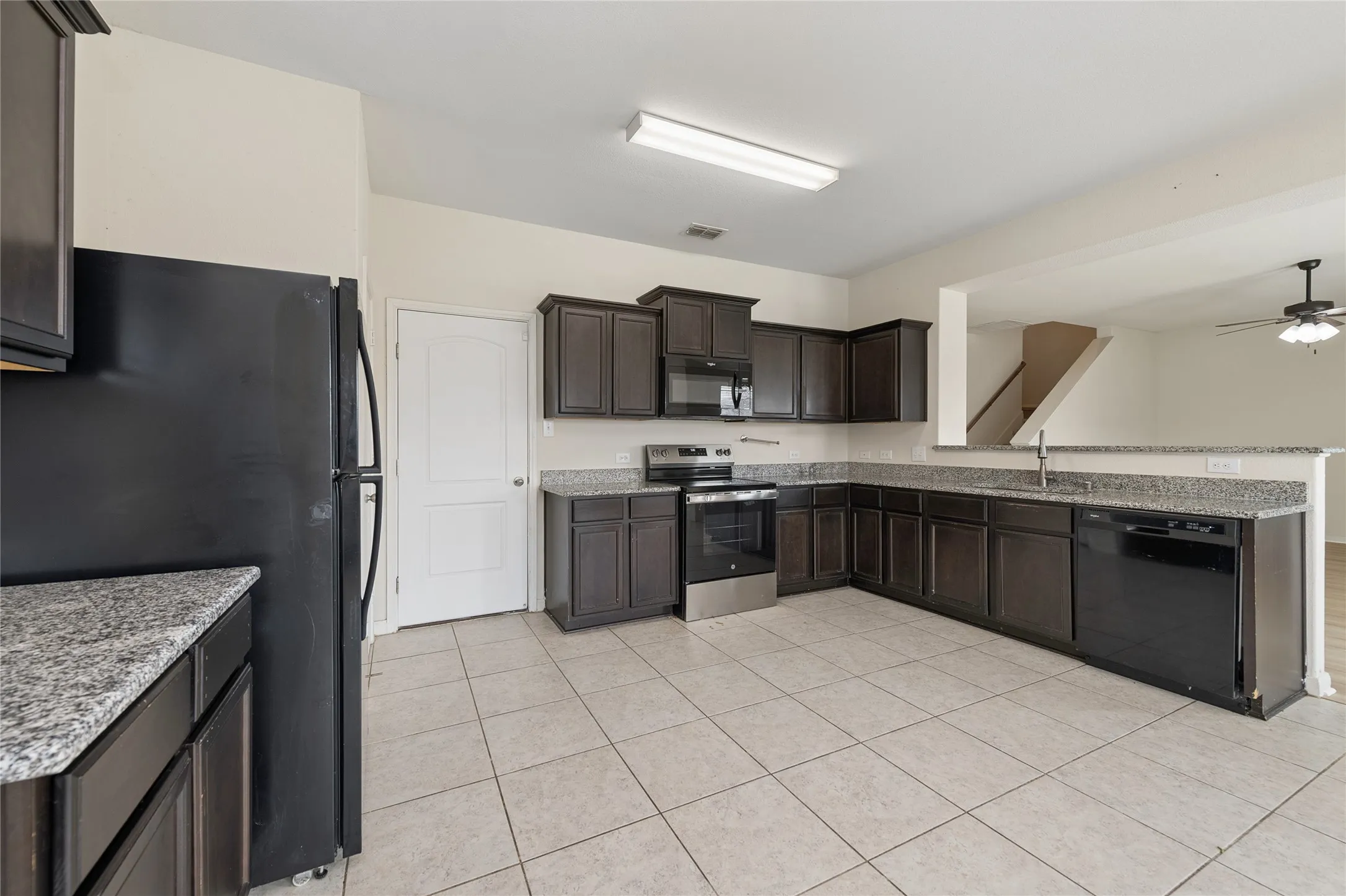 Single Family Residence For Sale in Collin County , 140 Collin Street, Anna, Texas 75409, 3 Bedroom, 3 Bathroom, 2 Garage spaces, 2,047 Sqft, built in 2018, mls#21343849, Real Estate Agent in Anna, Homes For Sale in Collin county, Homes For Sale in Anna, Realtor in Anna Texas, Real Estate Brokerage Independent Realty Texas, Luminita Cordes Realtor