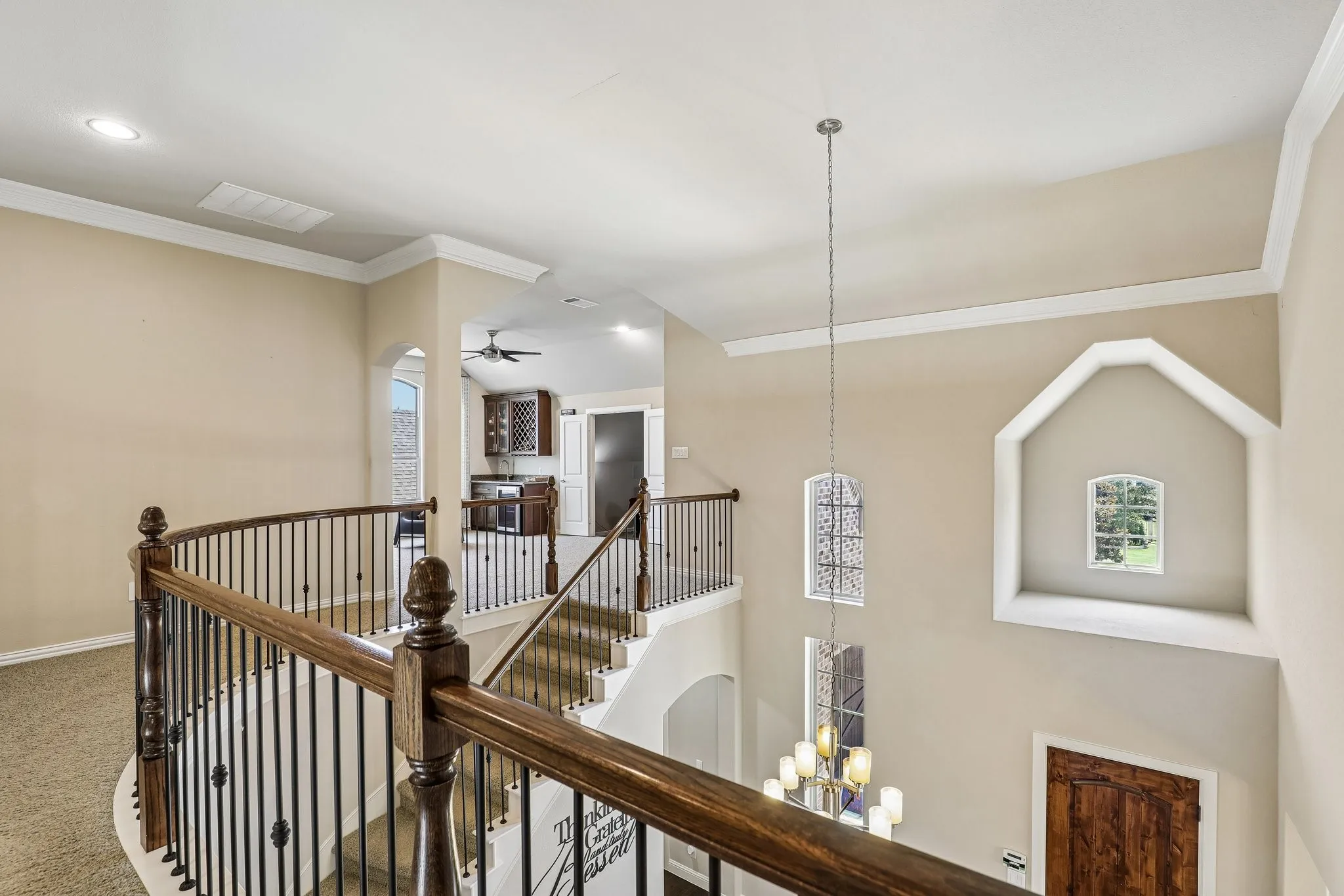 Single Family Residence For Sale in Tarrant County , 1123 Blue Lake Boulevard, Arlington, Texas 76005, 5 Bedroom, 4 Bathroom, 3 Garage spaces, 3,850 Sqft, built in 2013, mls#21341785, Real Estate Agent in Arlington, Homes For Sale in Tarrant county, Homes For Sale in Arlington, Realtor in Arlington Texas, Real Estate Brokerage Independent Realty Texas, Luminita Cordes Realtor