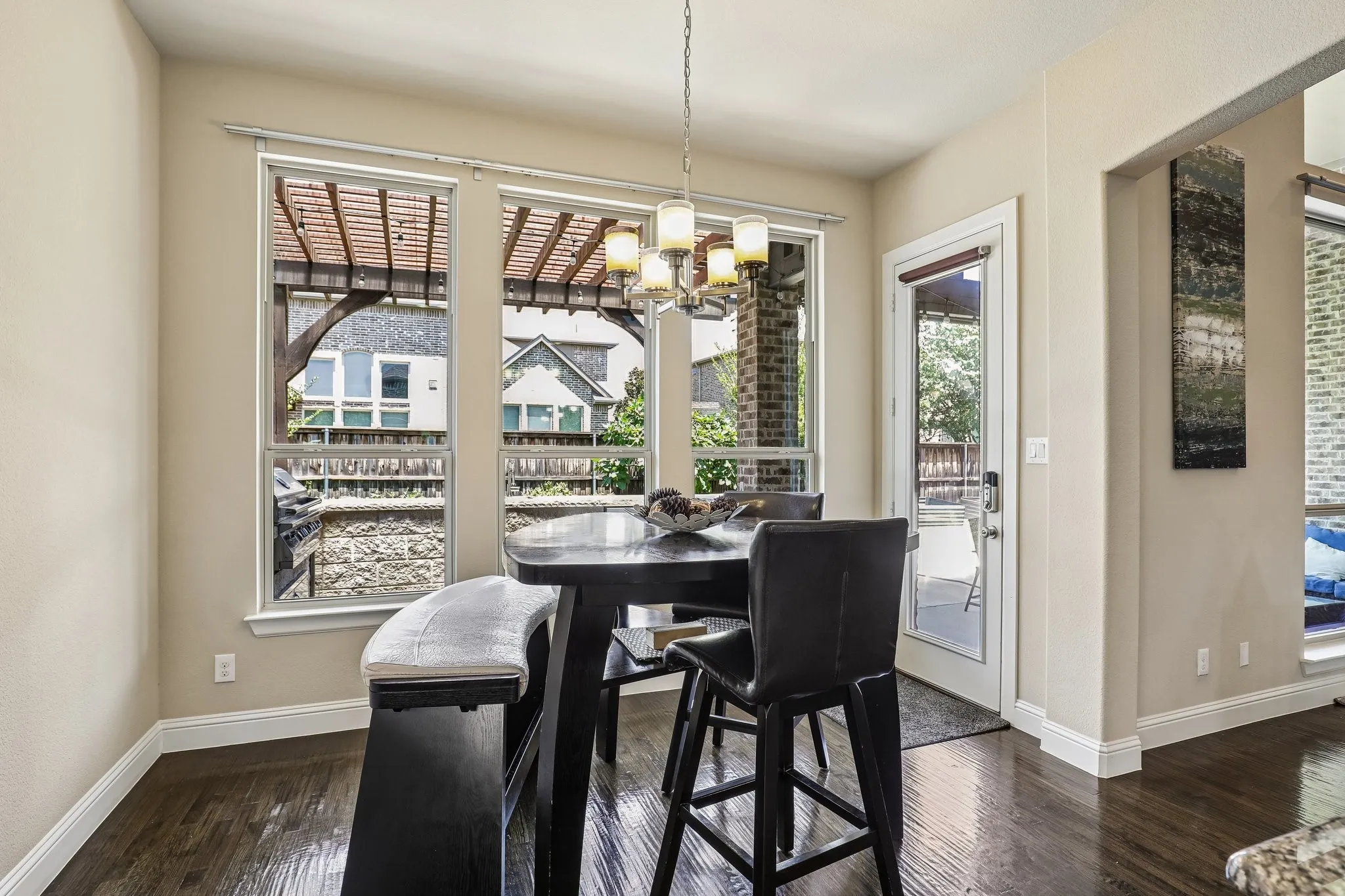 Single Family Residence For Sale in Tarrant County , 1123 Blue Lake Boulevard, Arlington, Texas 76005, 5 Bedroom, 4 Bathroom, 3 Garage spaces, 3,850 Sqft, built in 2013, mls#21341785, Real Estate Agent in Arlington, Homes For Sale in Tarrant county, Homes For Sale in Arlington, Realtor in Arlington Texas, Real Estate Brokerage Independent Realty Texas, Luminita Cordes Realtor