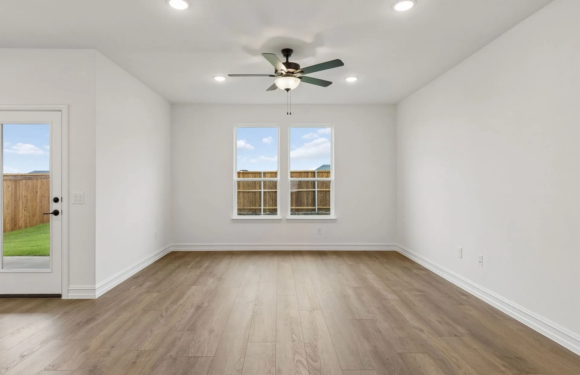 Spacious living room