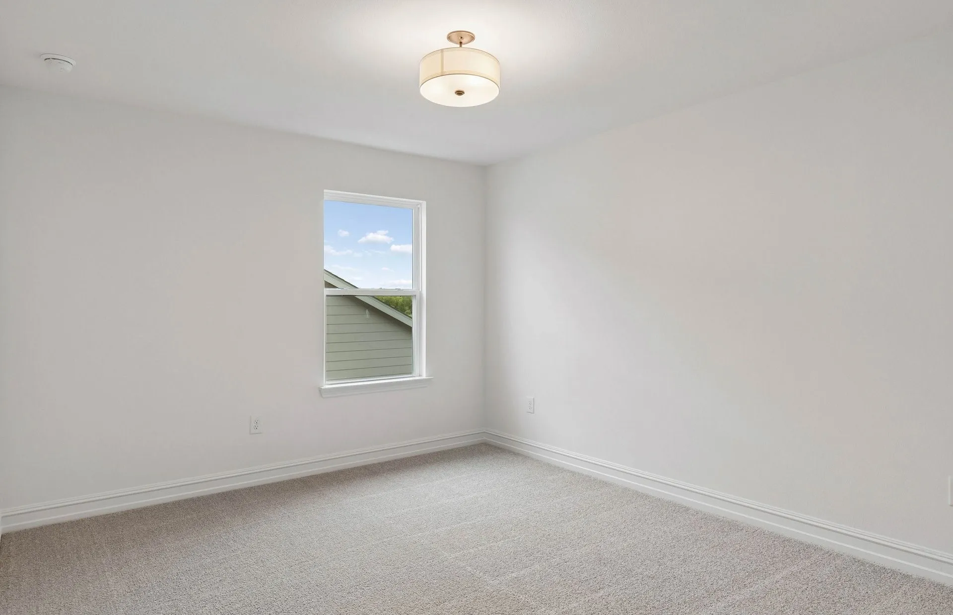 Spacious secondary bedroom