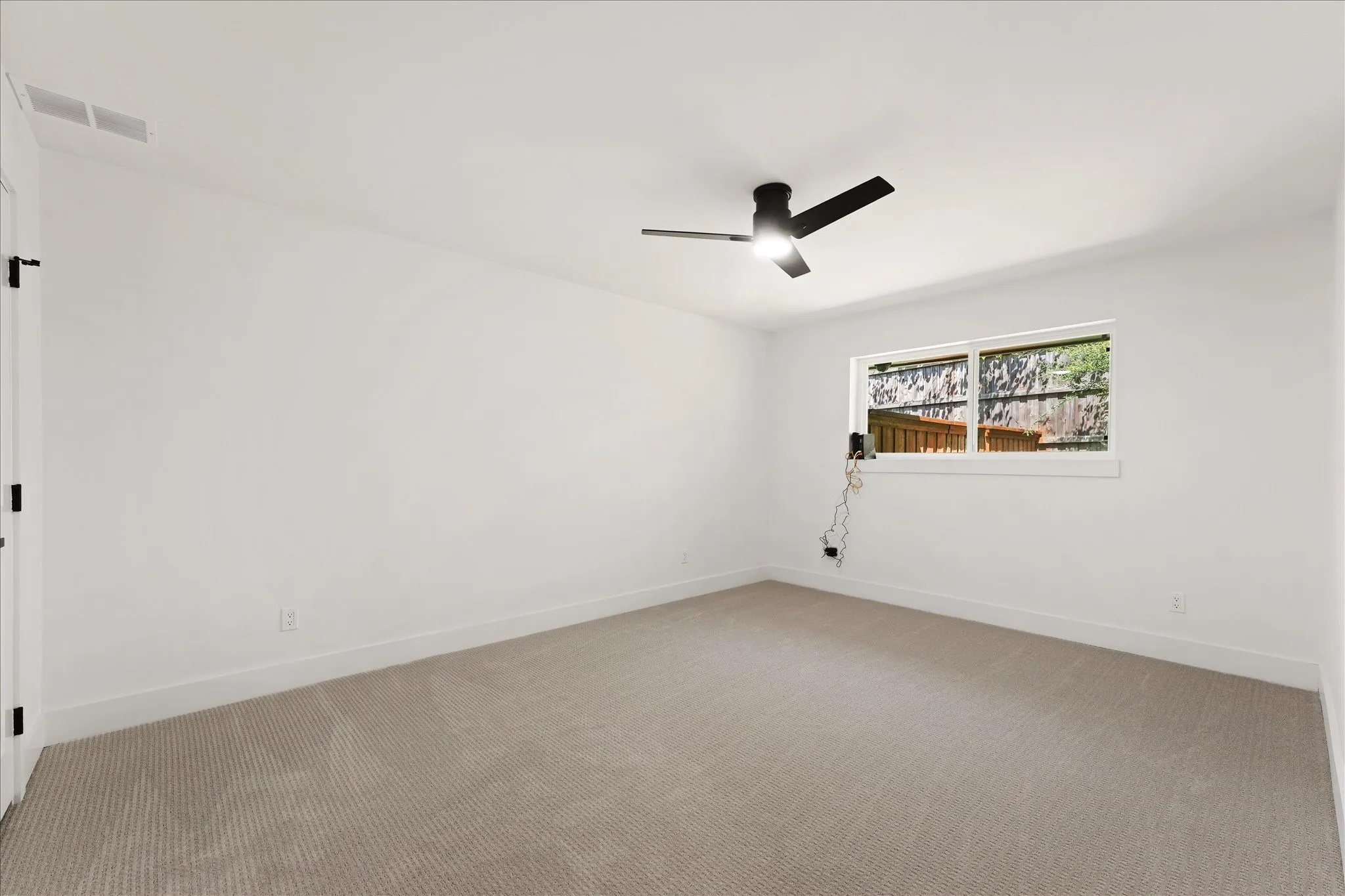 Single Family Residence For Sale in Dallas County , 17209 Graystone Drive, Dallas, Texas 75248, 4 Bedroom, 4 Bathroom, 3 Garage spaces, 3,986 Sqft, built in 1978, mls#21343789, Real Estate Agent in Dallas, Homes For Sale in Dallas county, Homes For Sale in Dallas, Realtor in Dallas Texas, Real Estate Brokerage Independent Realty Texas, Luminita Cordes Realtor