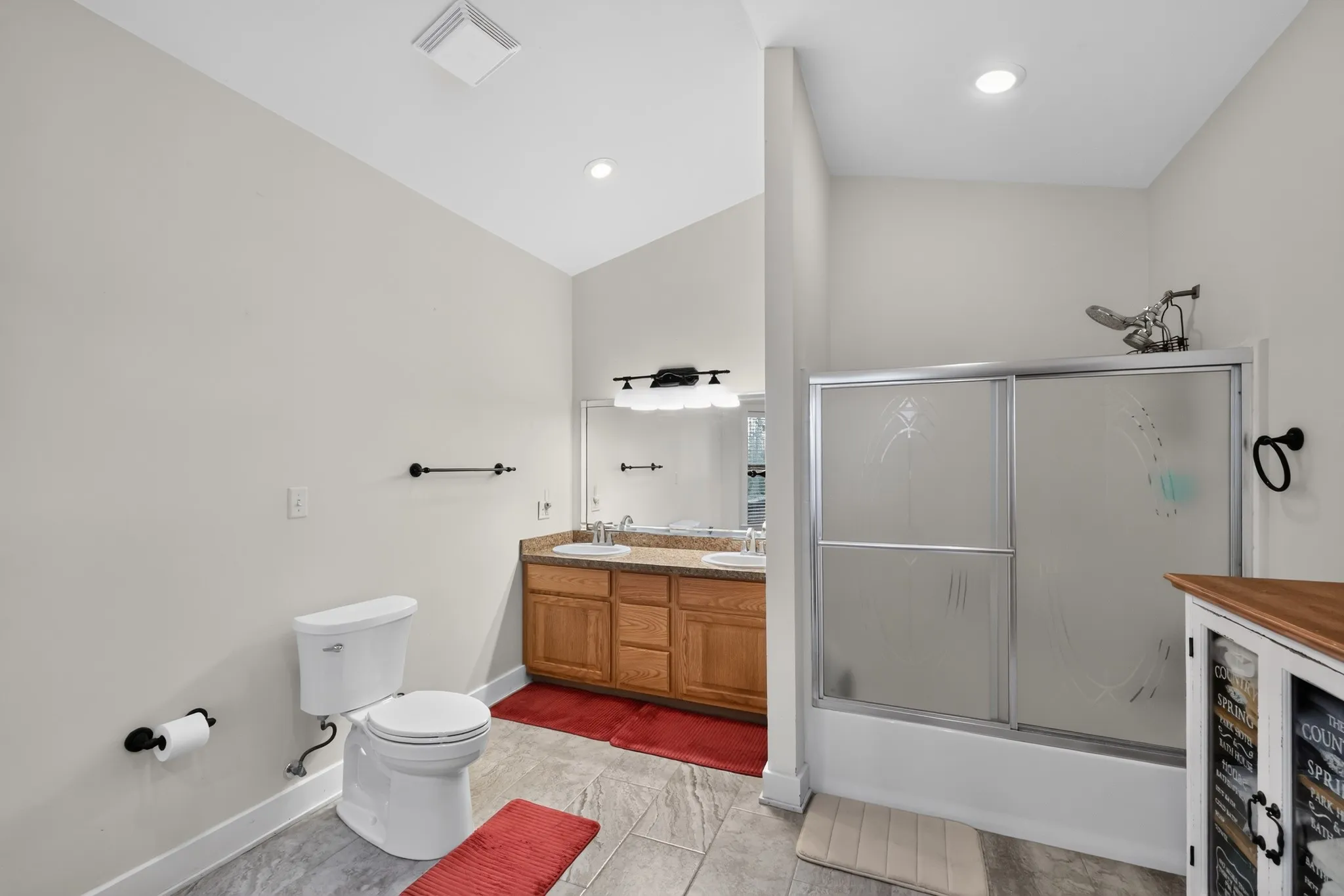 Master bath featuring a bidet.