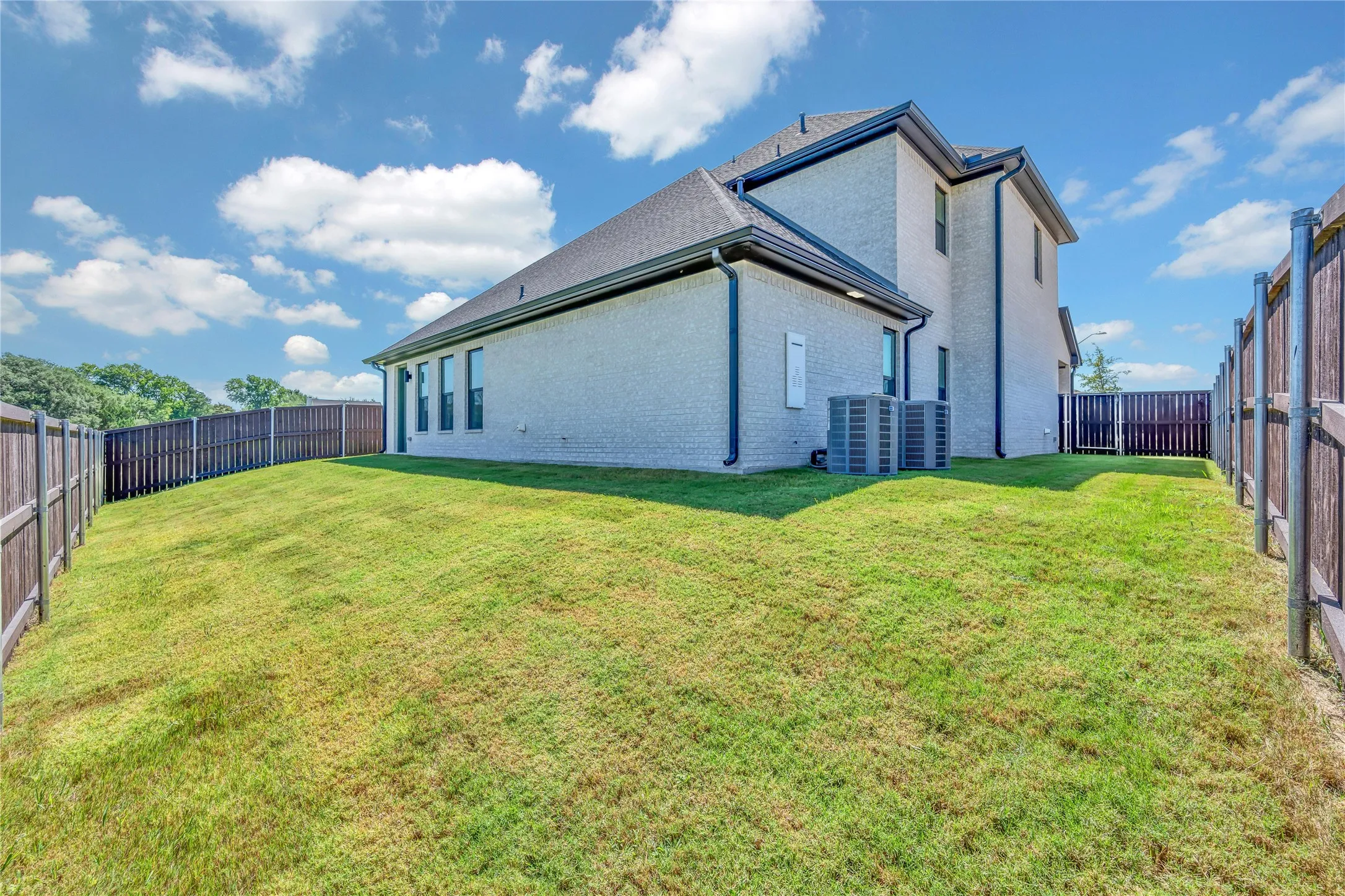 Single Family Residence For Sale in Mc Lennan County , 13052 Rainier Drive, Woodway, Texas 76712, 4 Bedroom, 4 Bathroom, 2 Garage spaces, 3,110 Sqft, built in 2025, mls#21342530, Real Estate Agent in Woodway, Homes For Sale in Mc Lennan county, Homes For Sale in Woodway, Realtor in Woodway Texas, Real Estate Brokerage Independent Realty Texas, Luminita Cordes Realtor