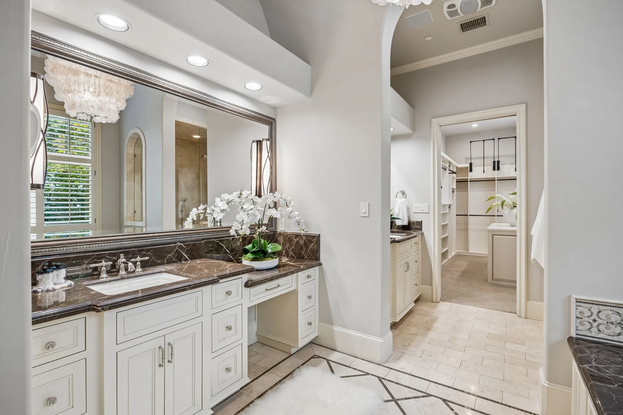 Single Family Residence For Sale in Tarrant County , 2210 Cedar Elm Terrace, Westlake, Texas 76262, 3 Bedroom, 6 Bathroom, 4 Garage spaces, 5,590 Sqft, built in 2011, mls#21340039, Real Estate Agent in Westlake, Homes For Sale in Tarrant county, Homes For Sale in Westlake, Realtor in Westlake Texas, Real Estate Brokerage Independent Realty Texas, Luminita Cordes Realtor
