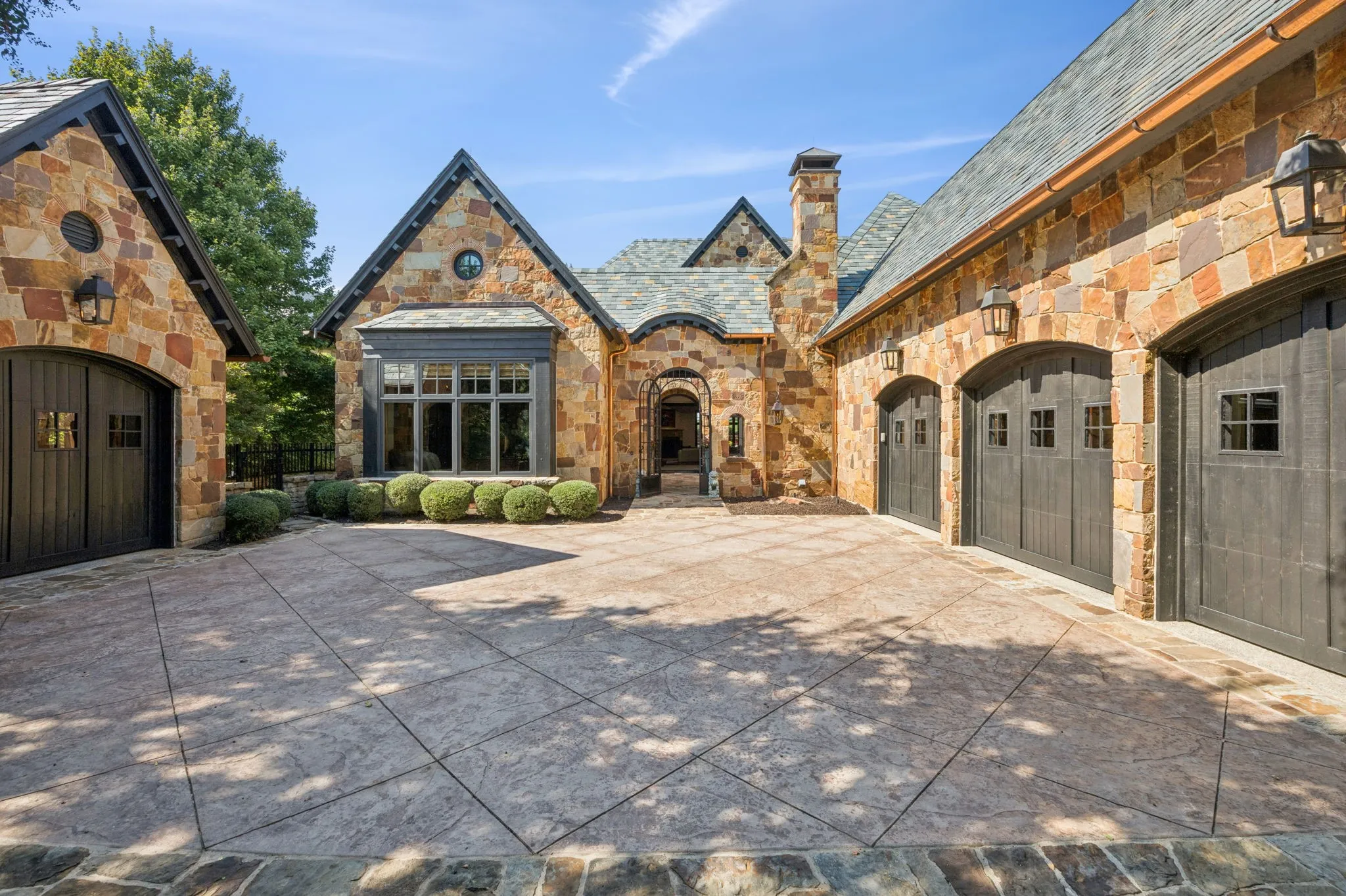Single Family Residence For Sale in Tarrant County , 2210 Cedar Elm Terrace, Westlake, Texas 76262, 3 Bedroom, 6 Bathroom, 4 Garage spaces, 5,590 Sqft, built in 2011, mls#21340039, Real Estate Agent in Westlake, Homes For Sale in Tarrant county, Homes For Sale in Westlake, Realtor in Westlake Texas, Real Estate Brokerage Independent Realty Texas, Luminita Cordes Realtor