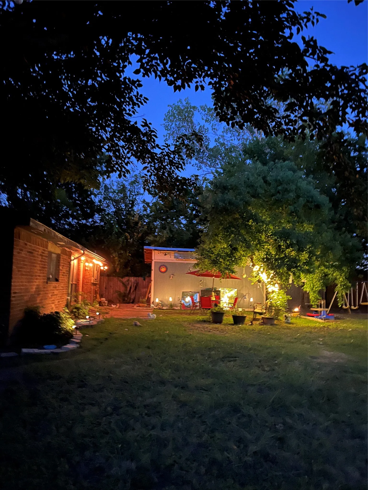 Single Family Residence For Sale in Dallas County , 3001 Colony Drive, Mesquite, Texas 75150, 3 Bedrooms, 2 Bathrooms, 2 Garage spaces, 1,528 Sqft, built in 1984, Price $250,000, mls#21343197, Real Estate Agent in Mesquite, Homes For Sale in Dallas county, Homes For Sale in Mesquite, Realtor in Mesquite Texas, Real Estate Brokerage Independent Realty Texas, Luminita Cordes Realtor