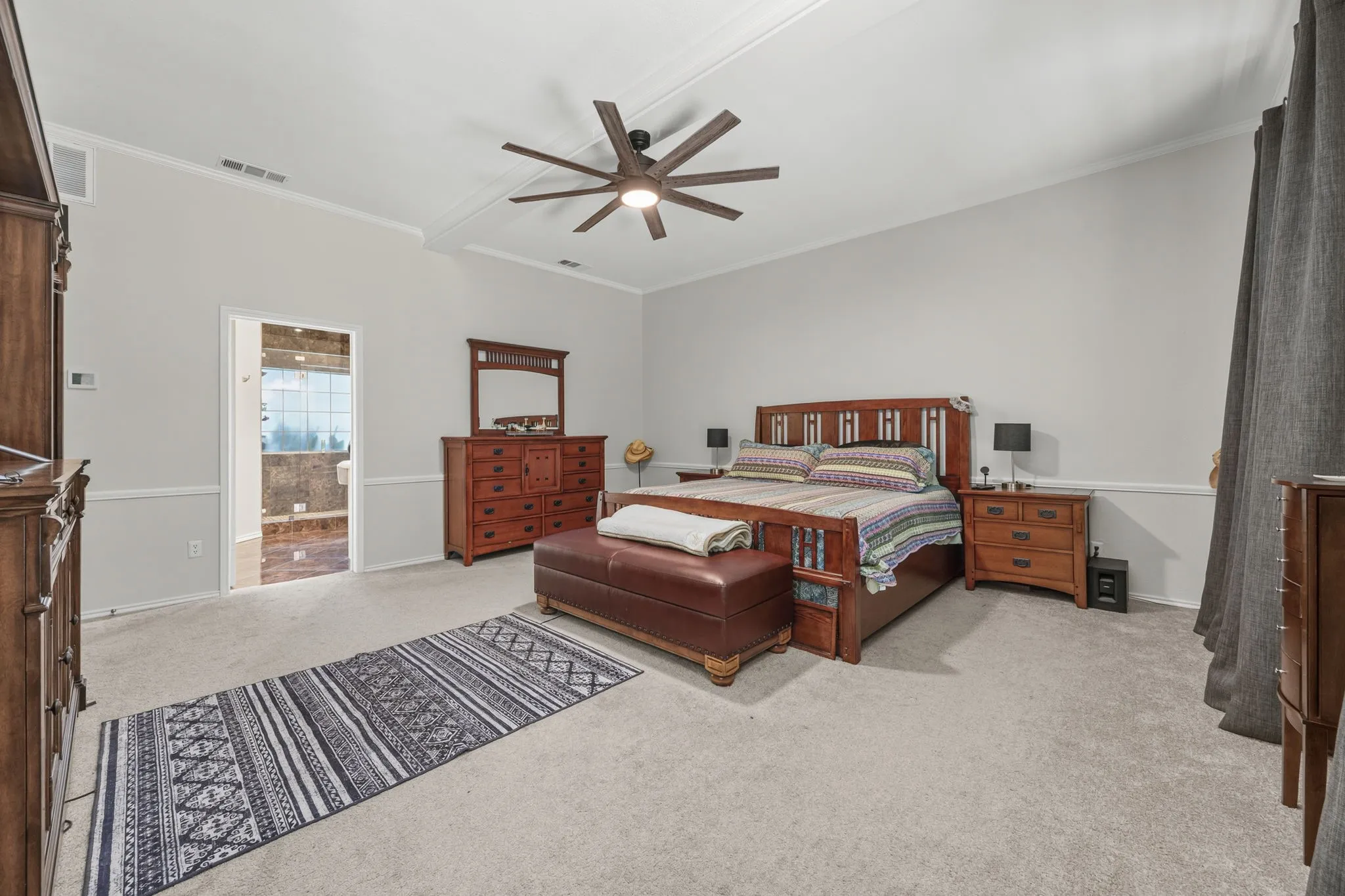 Single Family Residence For Sale in Kaufman County , 141 Creekview Lane, Crandall, Texas 75114, 5 Bedroom, 4 Bathroom, 2 Garage spaces, 3,338 Sqft, built in 1994, mls#21343844, Real Estate Agent in Crandall, Homes For Sale in Kaufman county, Homes For Sale in Crandall, Realtor in Crandall Texas, Real Estate Brokerage Independent Realty Texas, Luminita Cordes Realtor