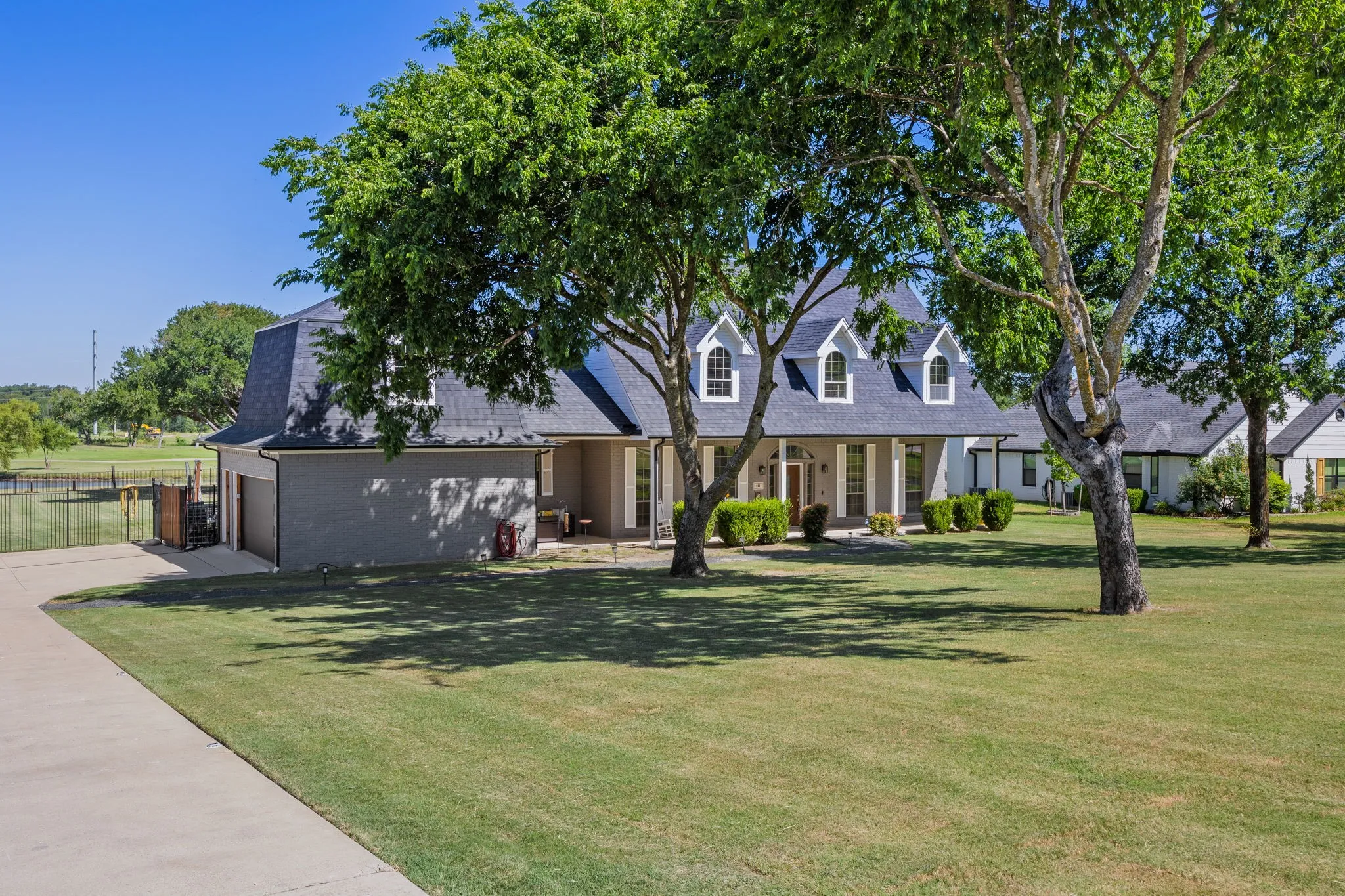 Single Family Residence For Sale in Kaufman County , 141 Creekview Lane, Crandall, Texas 75114, 5 Bedroom, 4 Bathroom, 2 Garage spaces, 3,338 Sqft, built in 1994, mls#21343844, Real Estate Agent in Crandall, Homes For Sale in Kaufman county, Homes For Sale in Crandall, Realtor in Crandall Texas, Real Estate Brokerage Independent Realty Texas, Luminita Cordes Realtor