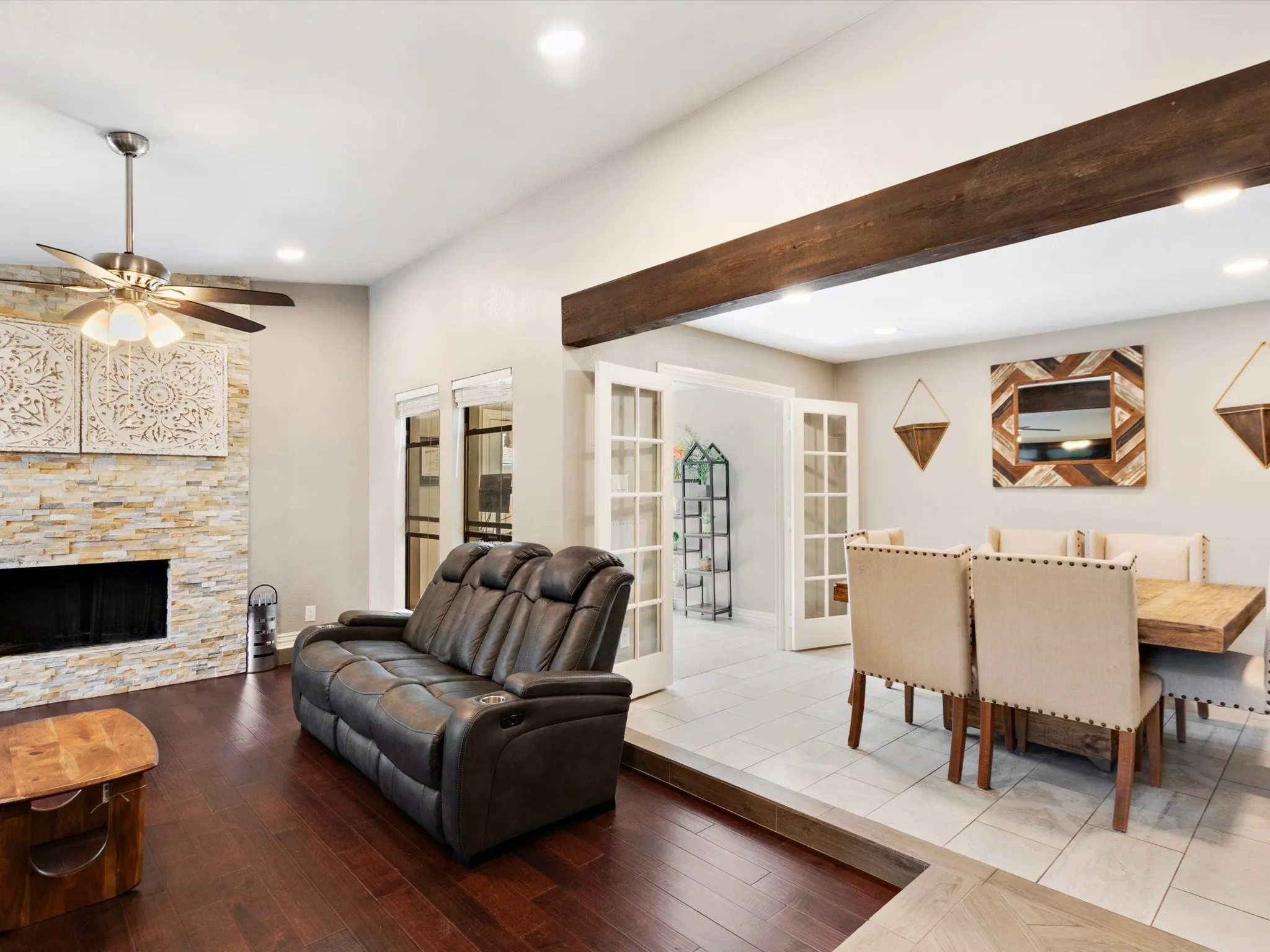 Single Family Residence For Sale in Dallas County , 2922 Spring Brook Drive, Garland, Texas 75044, 4 Bedroom, 2 Bathroom, 2 Garage spaces, 2,146 Sqft, built in 1980, mls#21343909, Real Estate Agent in Garland, Homes For Sale in Dallas county, Homes For Sale in Garland, Realtor in Garland Texas, Real Estate Brokerage Independent Realty Texas, Luminita Cordes Realtor