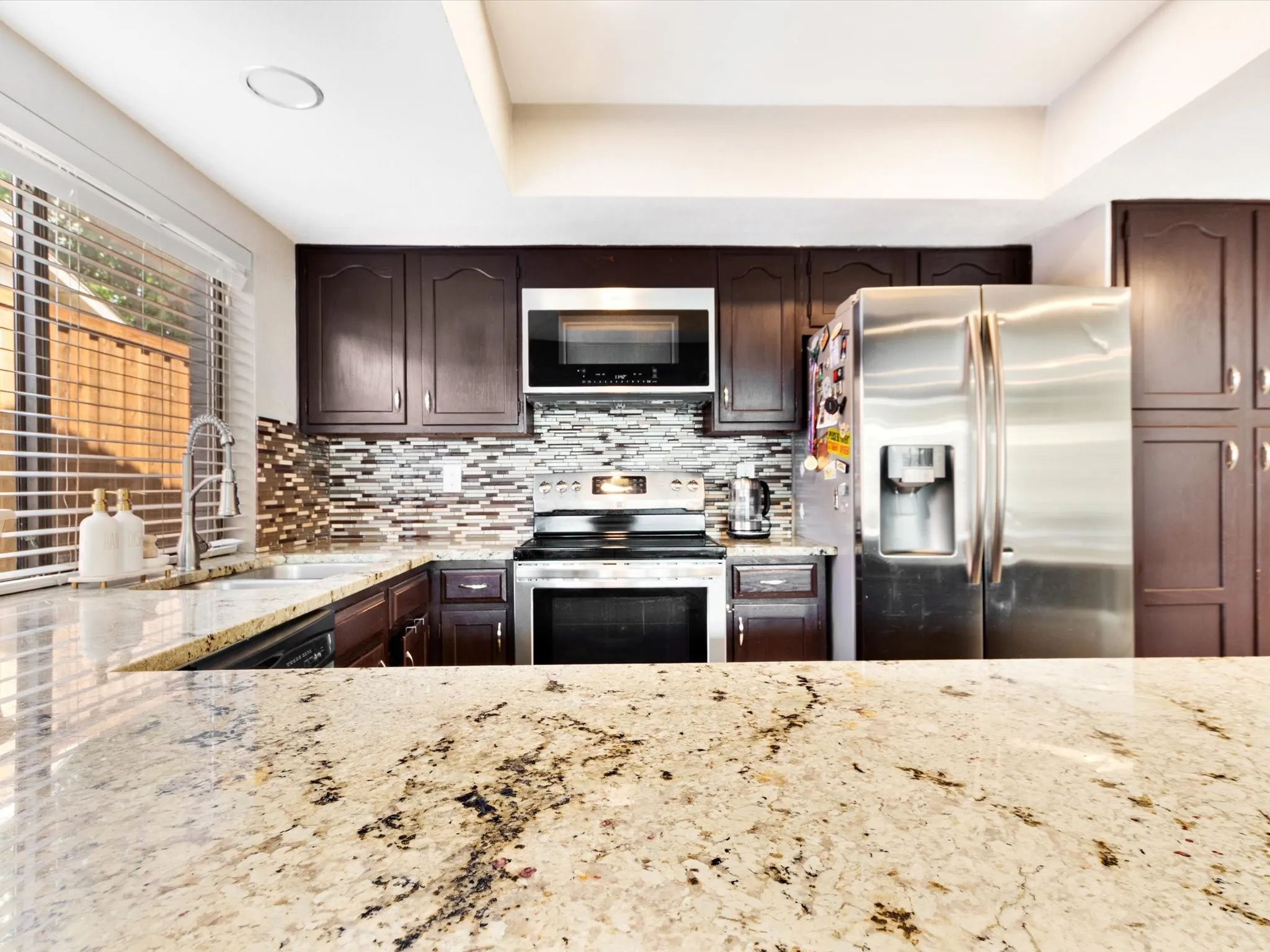 Single Family Residence For Sale in Dallas County , 2922 Spring Brook Drive, Garland, Texas 75044, 4 Bedroom, 2 Bathroom, 2 Garage spaces, 2,146 Sqft, built in 1980, mls#21343909, Real Estate Agent in Garland, Homes For Sale in Dallas county, Homes For Sale in Garland, Realtor in Garland Texas, Real Estate Brokerage Independent Realty Texas, Luminita Cordes Realtor