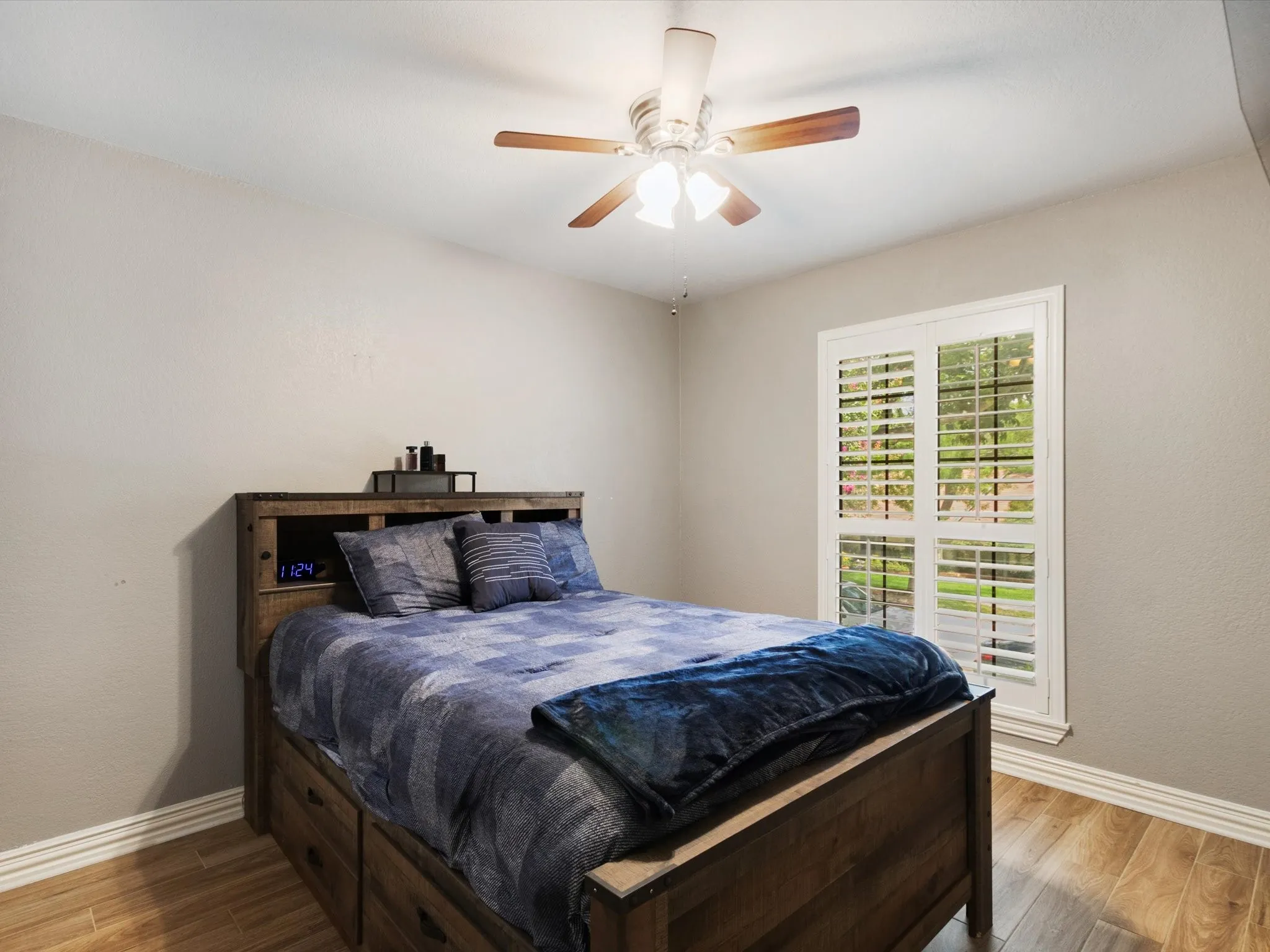 Single Family Residence For Sale in Dallas County , 2922 Spring Brook Drive, Garland, Texas 75044, 4 Bedroom, 2 Bathroom, 2 Garage spaces, 2,146 Sqft, built in 1980, mls#21343909, Real Estate Agent in Garland, Homes For Sale in Dallas county, Homes For Sale in Garland, Realtor in Garland Texas, Real Estate Brokerage Independent Realty Texas, Luminita Cordes Realtor