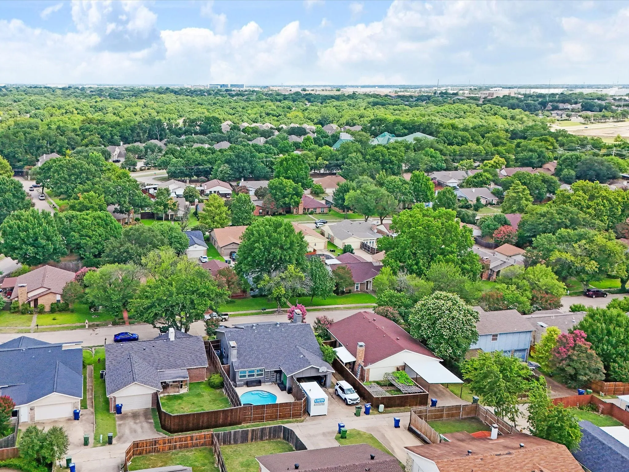 Single Family Residence For Sale in Dallas County , 2922 Spring Brook Drive, Garland, Texas 75044, 4 Bedroom, 2 Bathroom, 2 Garage spaces, 2,146 Sqft, built in 1980, mls#21343909, Real Estate Agent in Garland, Homes For Sale in Dallas county, Homes For Sale in Garland, Realtor in Garland Texas, Real Estate Brokerage Independent Realty Texas, Luminita Cordes Realtor